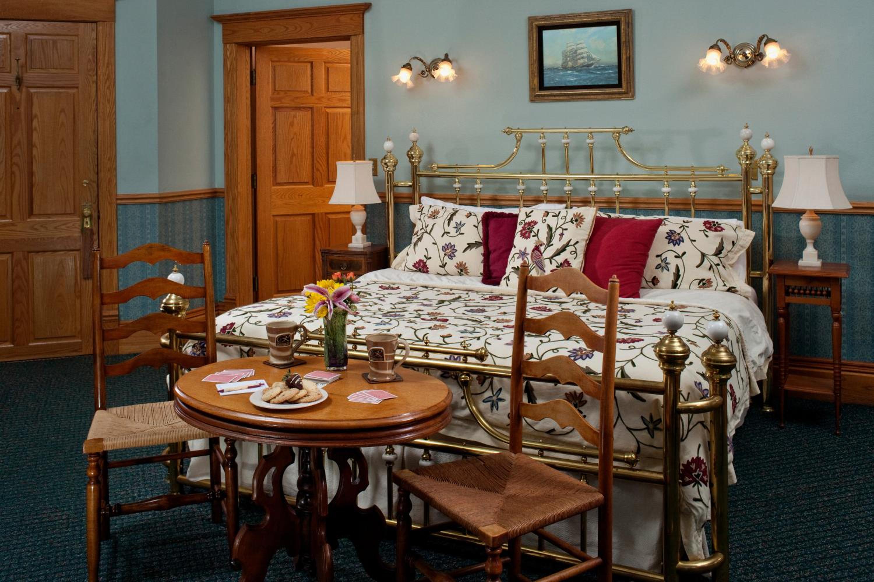 Old Rittenhouse Inn