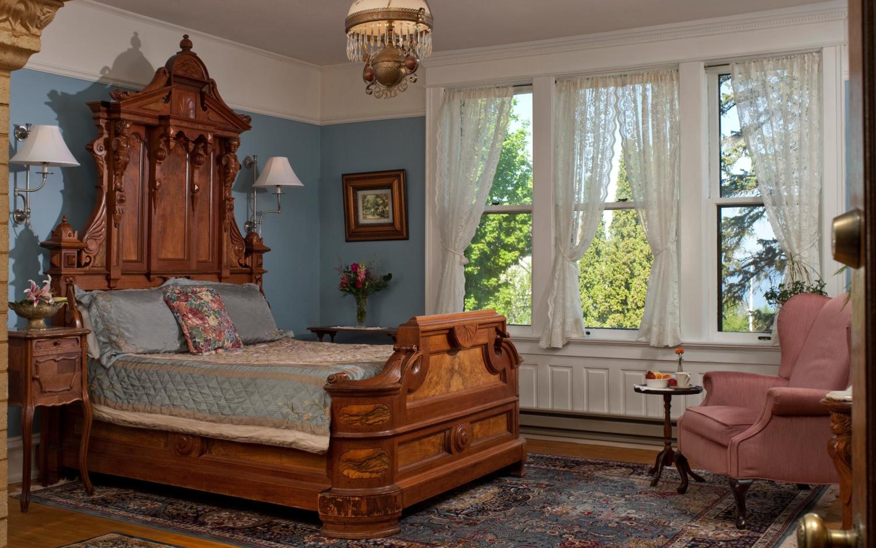 Old Rittenhouse Inn