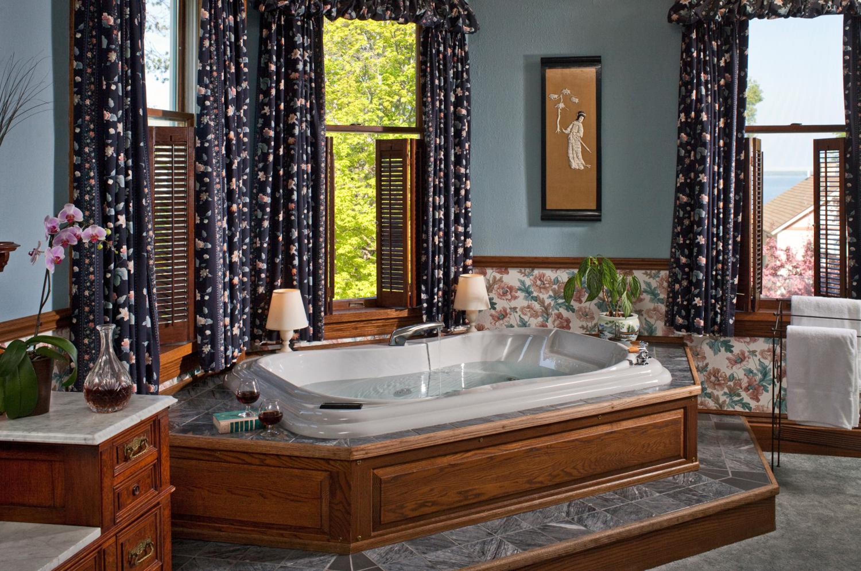 Old Rittenhouse Inn