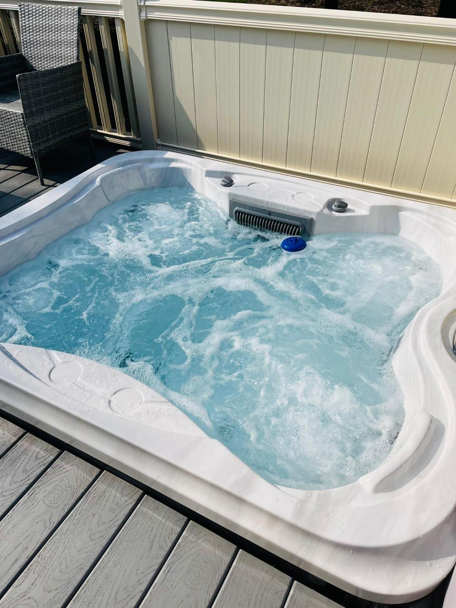 Stone Beck Lodge with Hot Tub view 4
