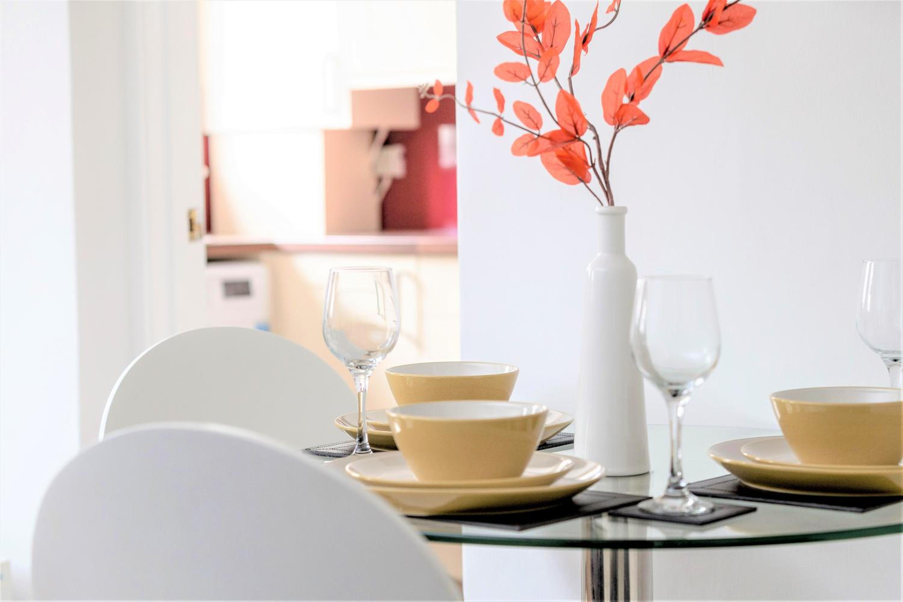 Stunning 1 Bed at Holyrood Palace & Arthurs Seat view 5