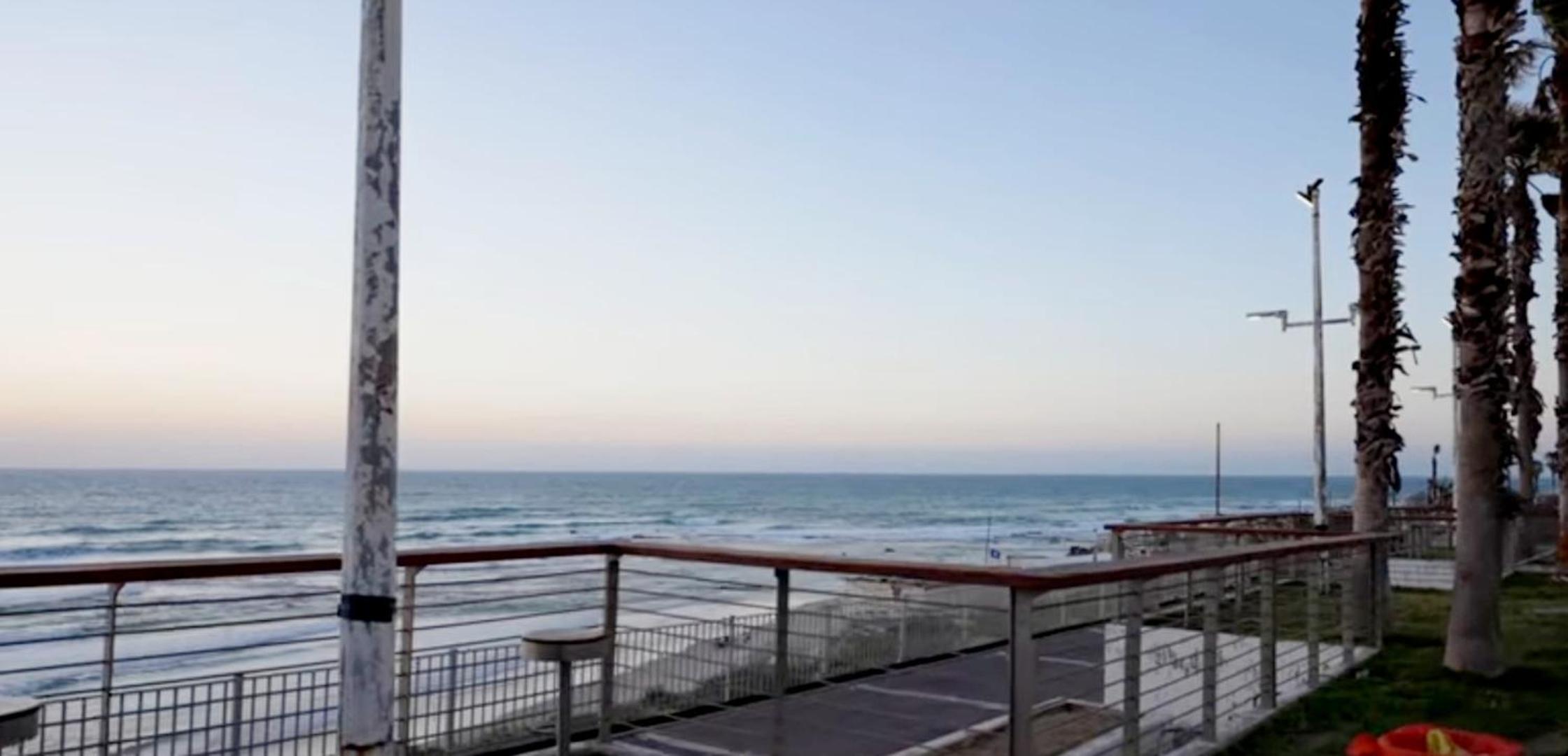 612 apartment on the beach