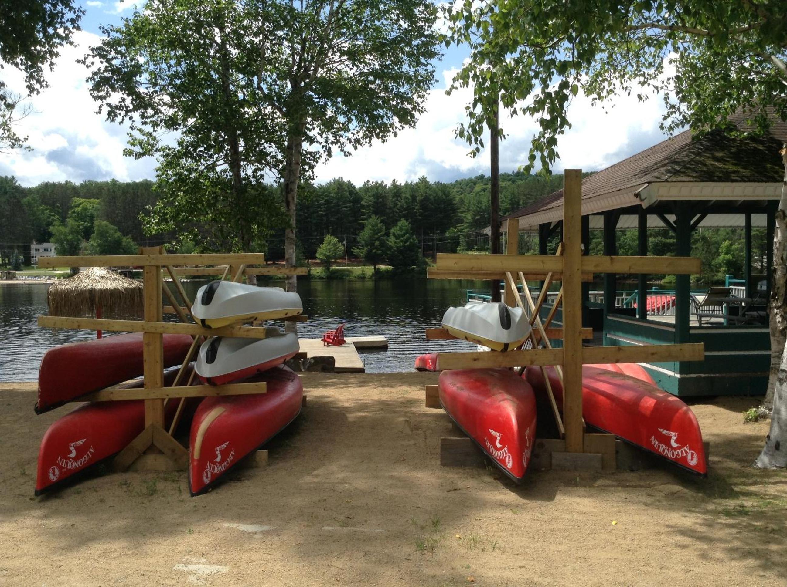 Algonquin Lakeside Inn