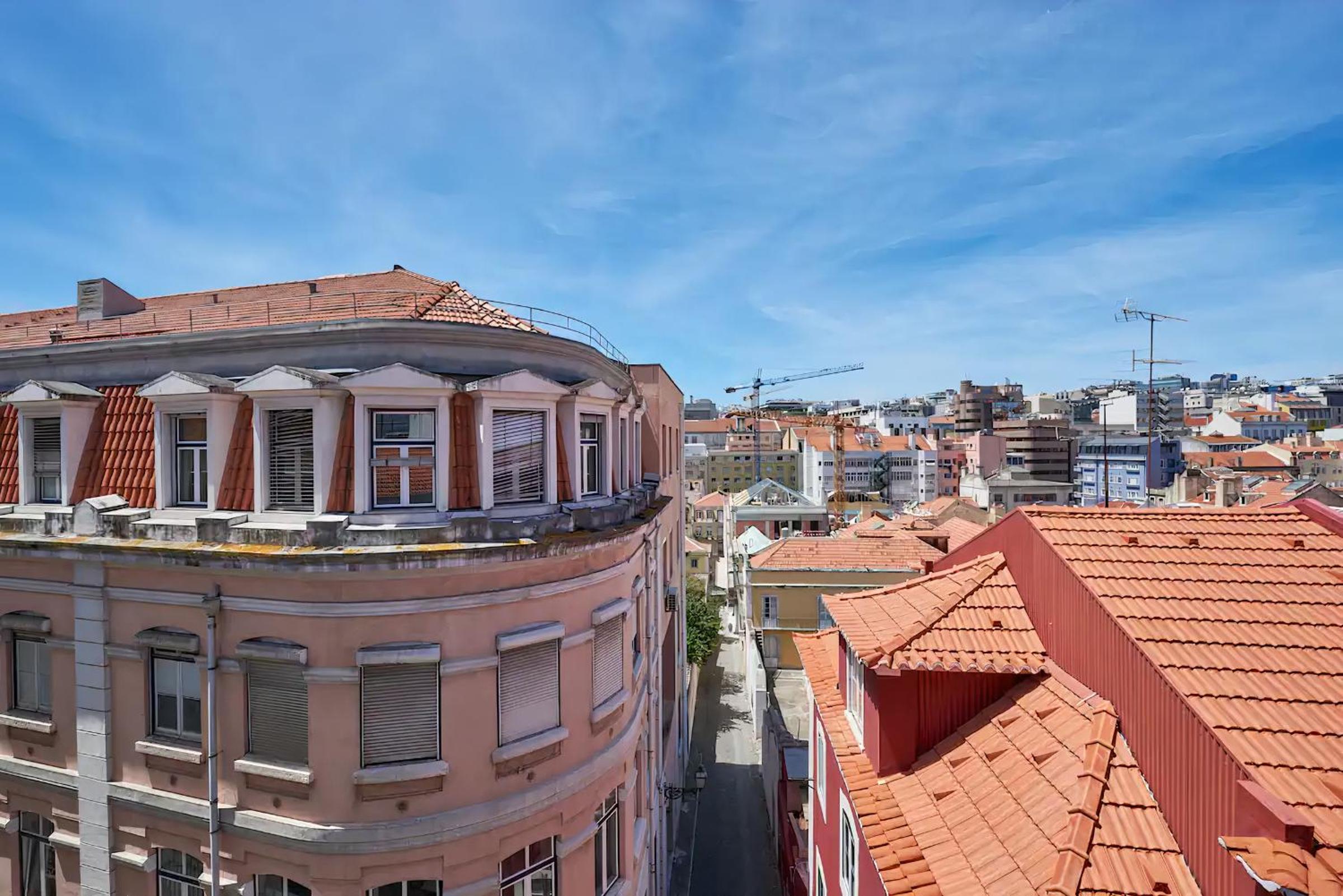 Central & Typical Lisboa by GT House