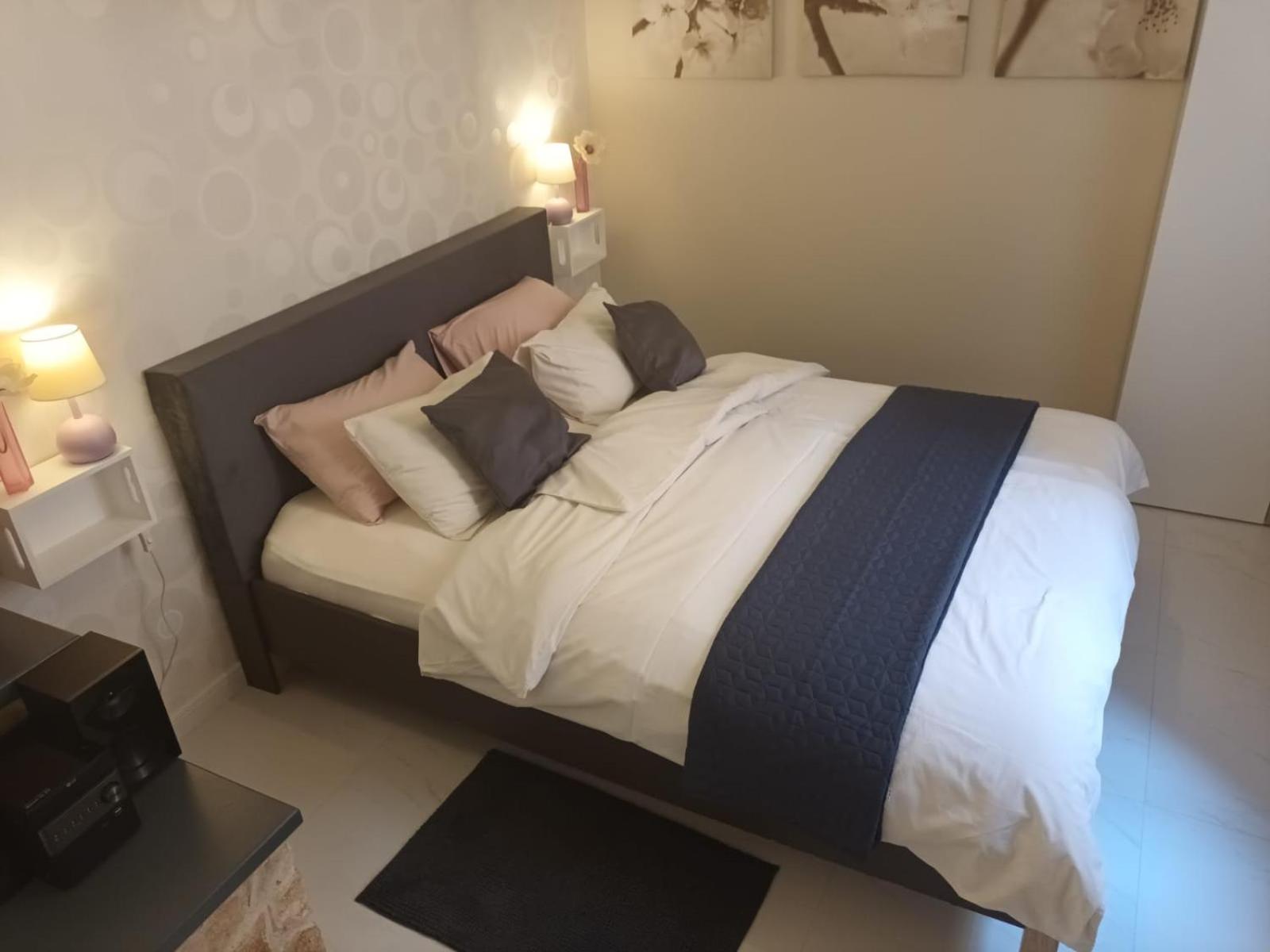 Leut Apartment