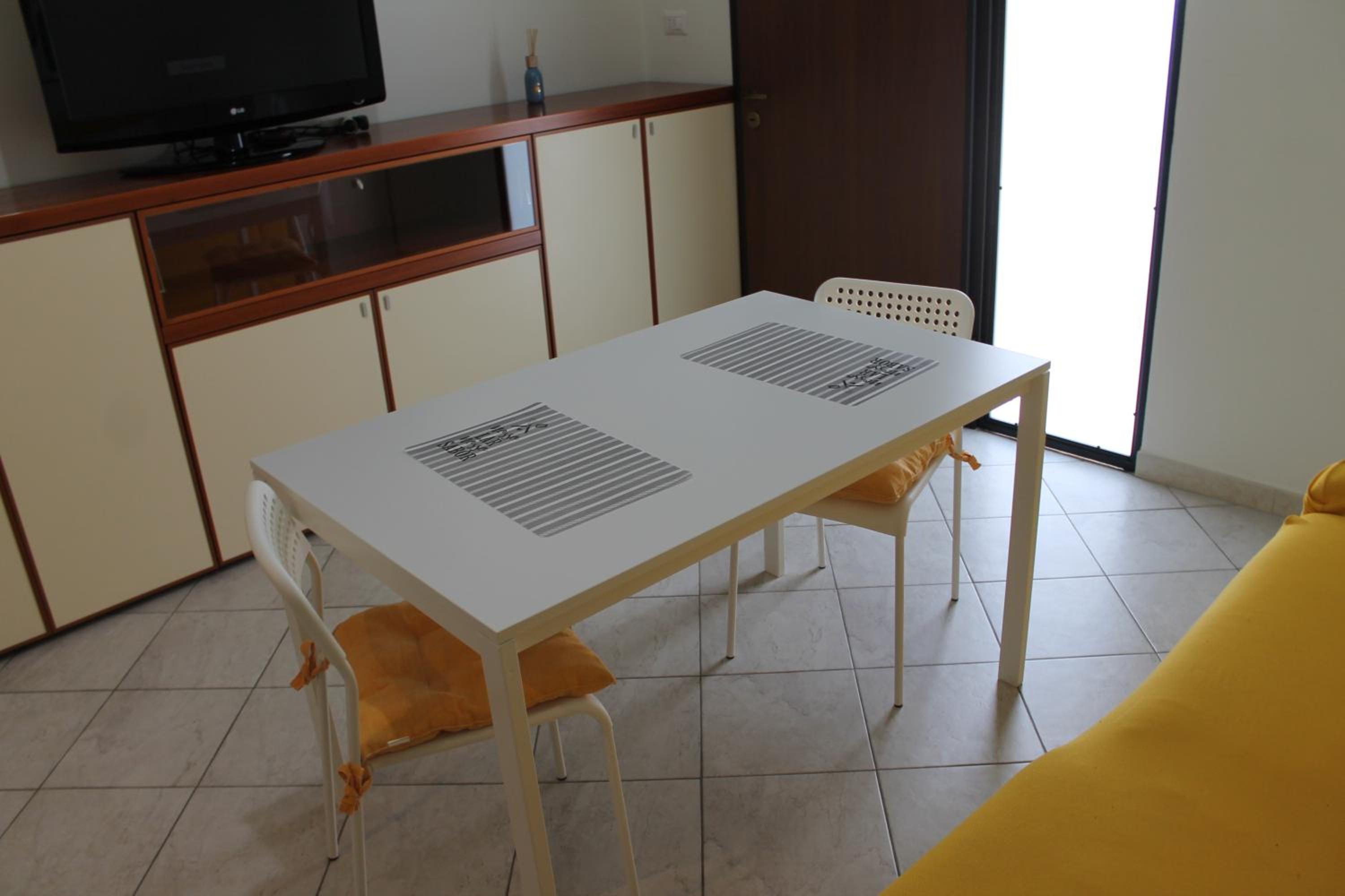 Sea & Sun - Guest House