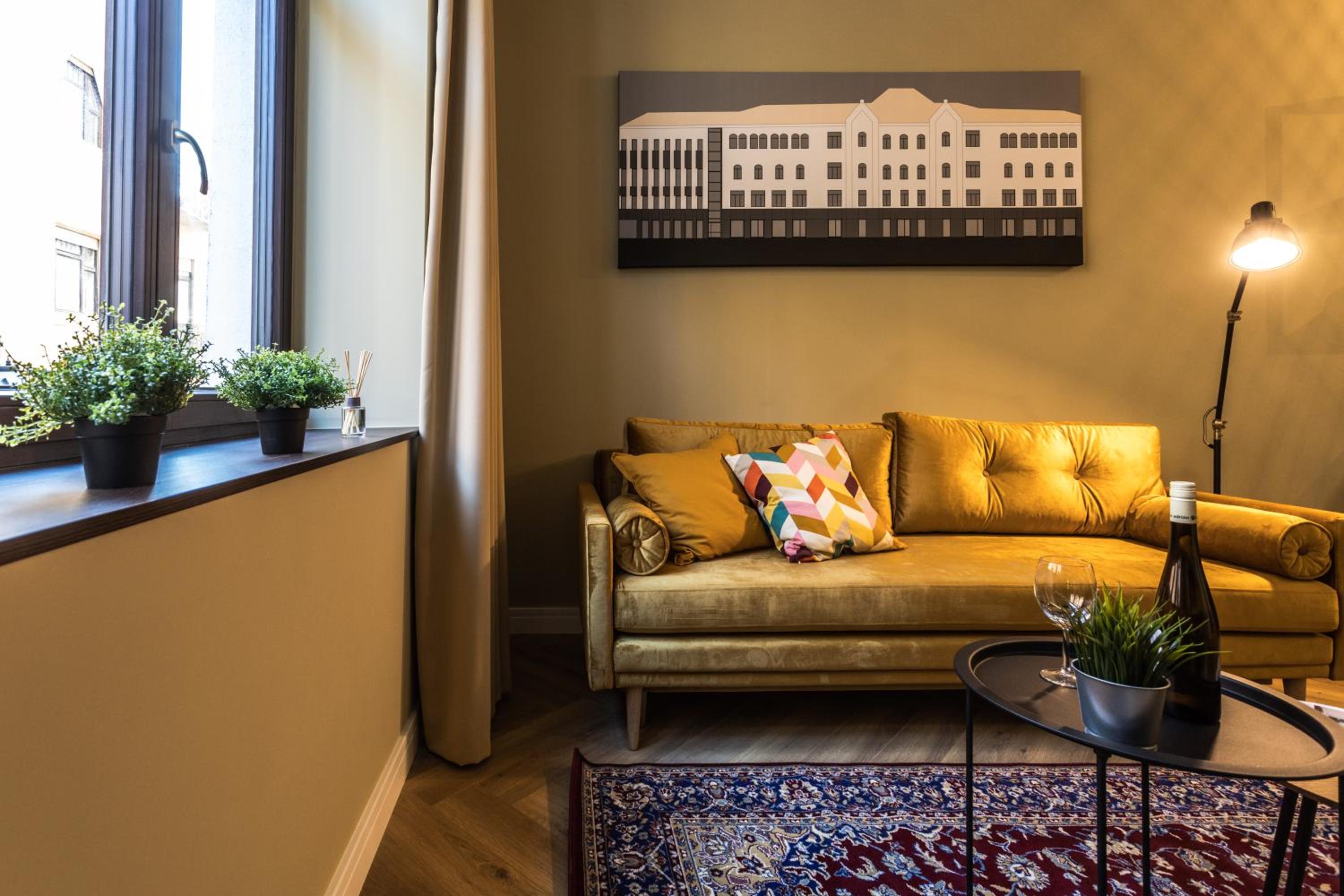 M15 Apartment