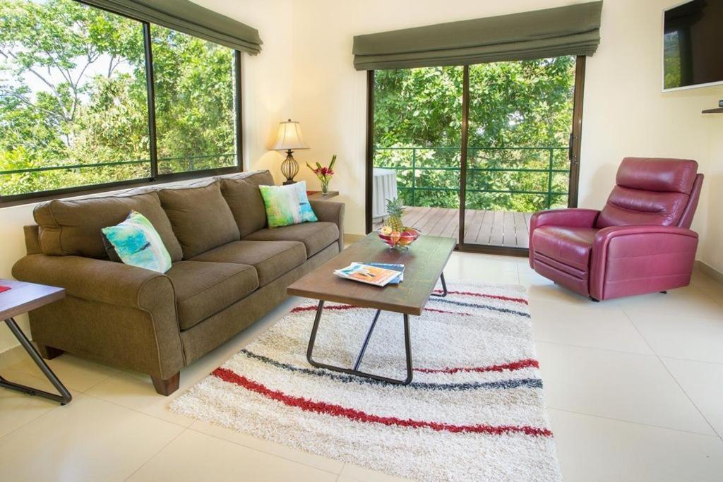 Villa Mariposa - Peaceful Mountain Getaway