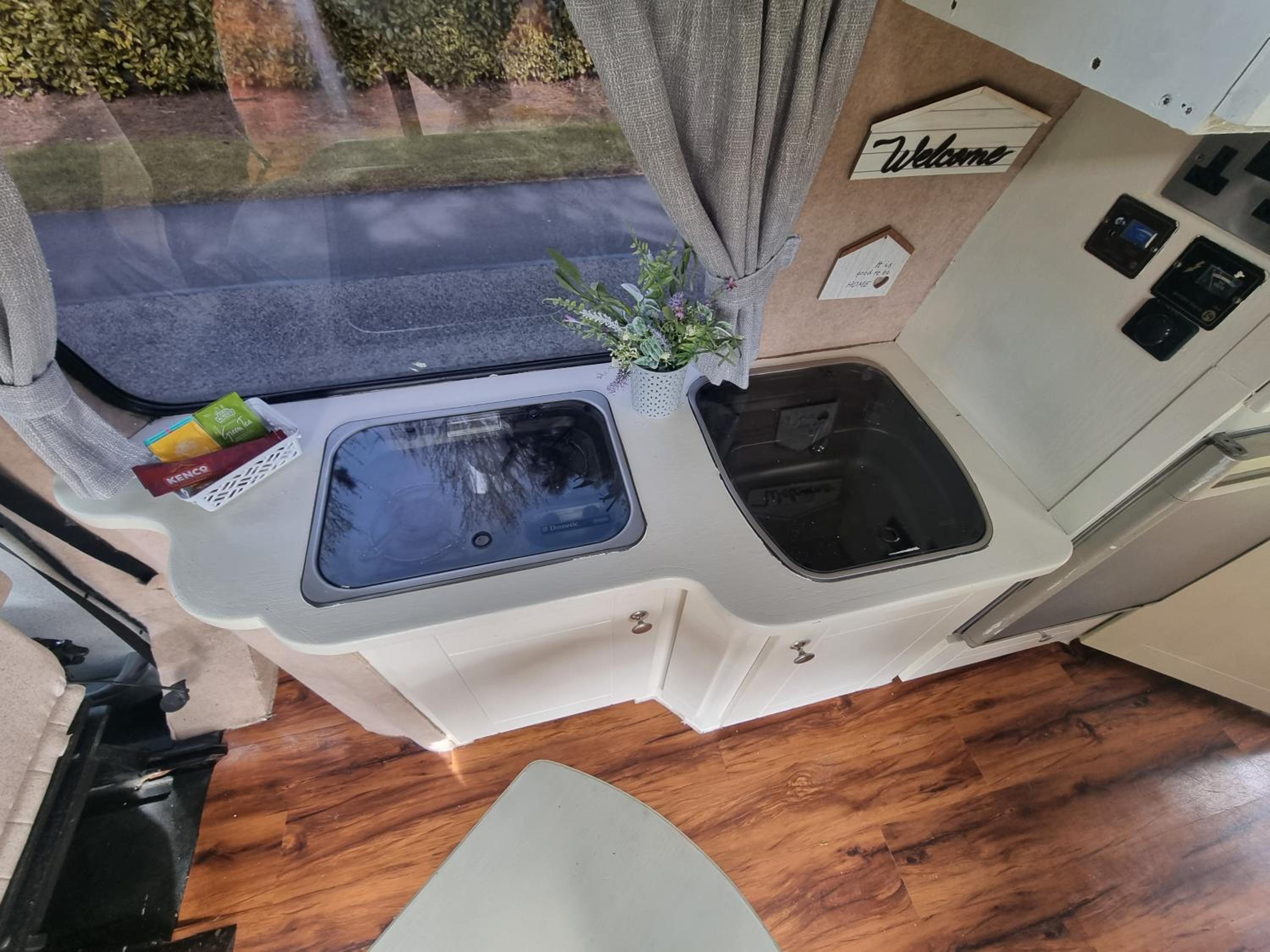 RETRO CAMPER HIRE LTD Campervan Hire Company