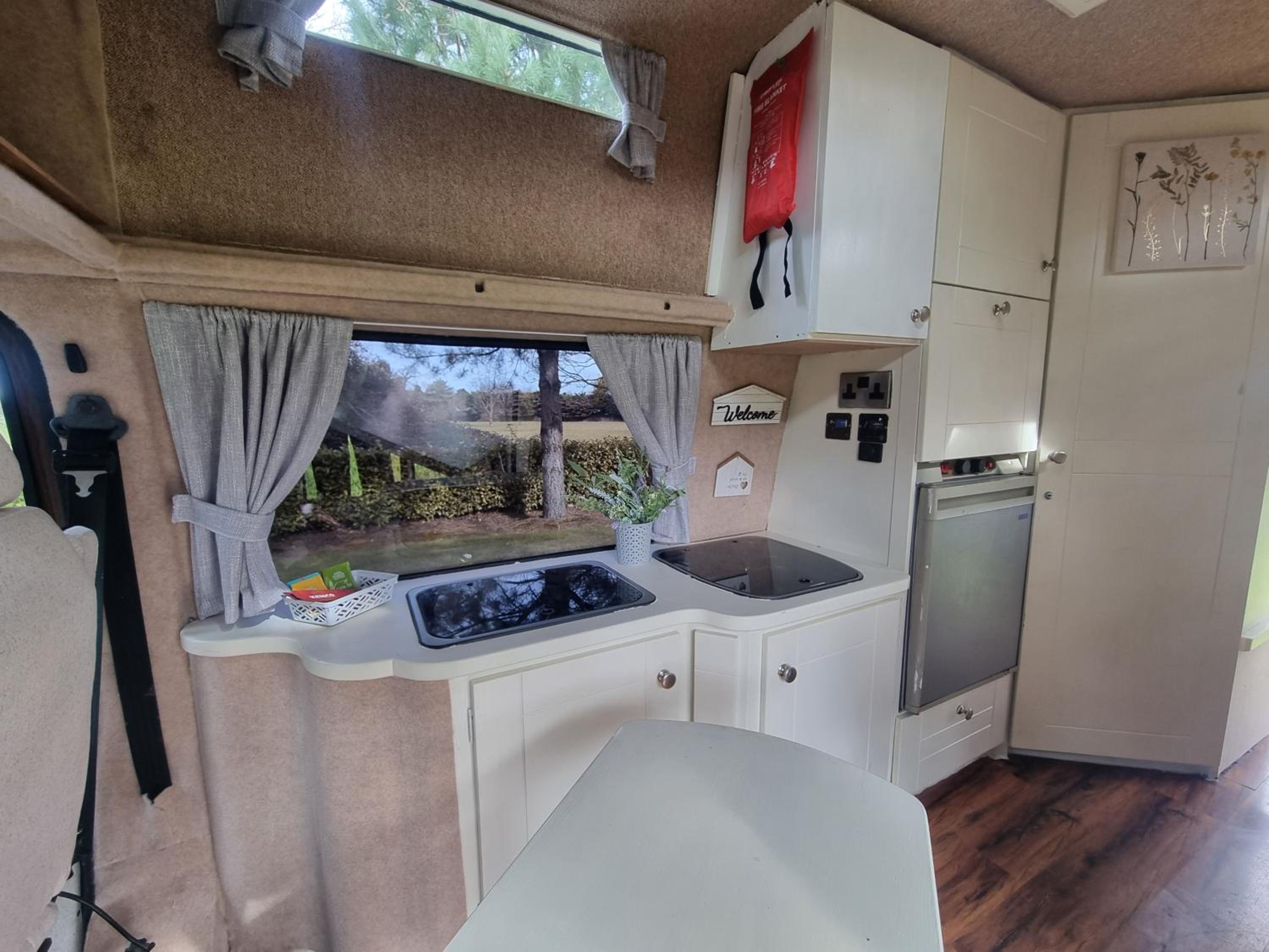 RETRO CAMPER HIRE LTD Campervan Hire Company