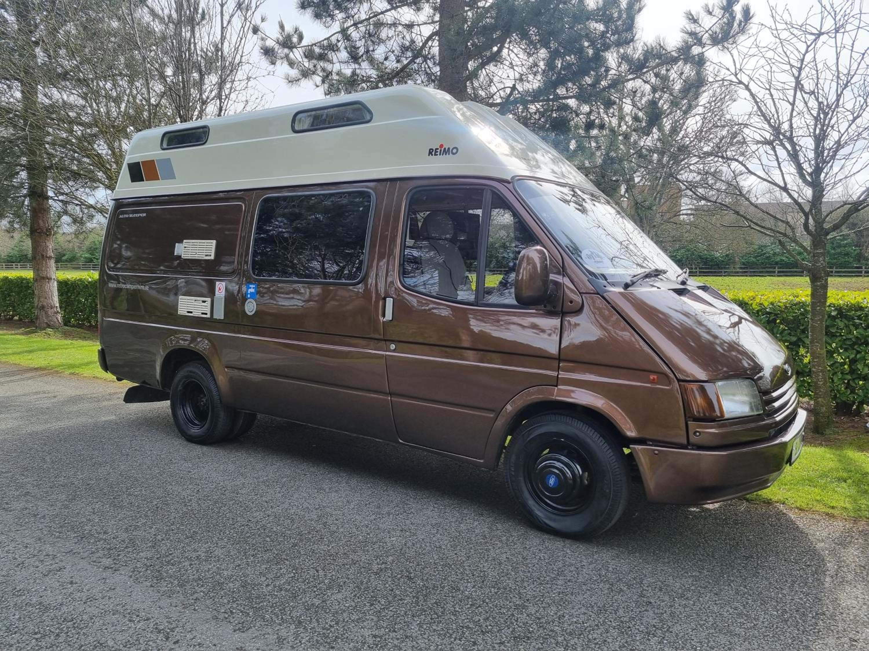 RETRO CAMPER HIRE LTD Campervan Hire Company