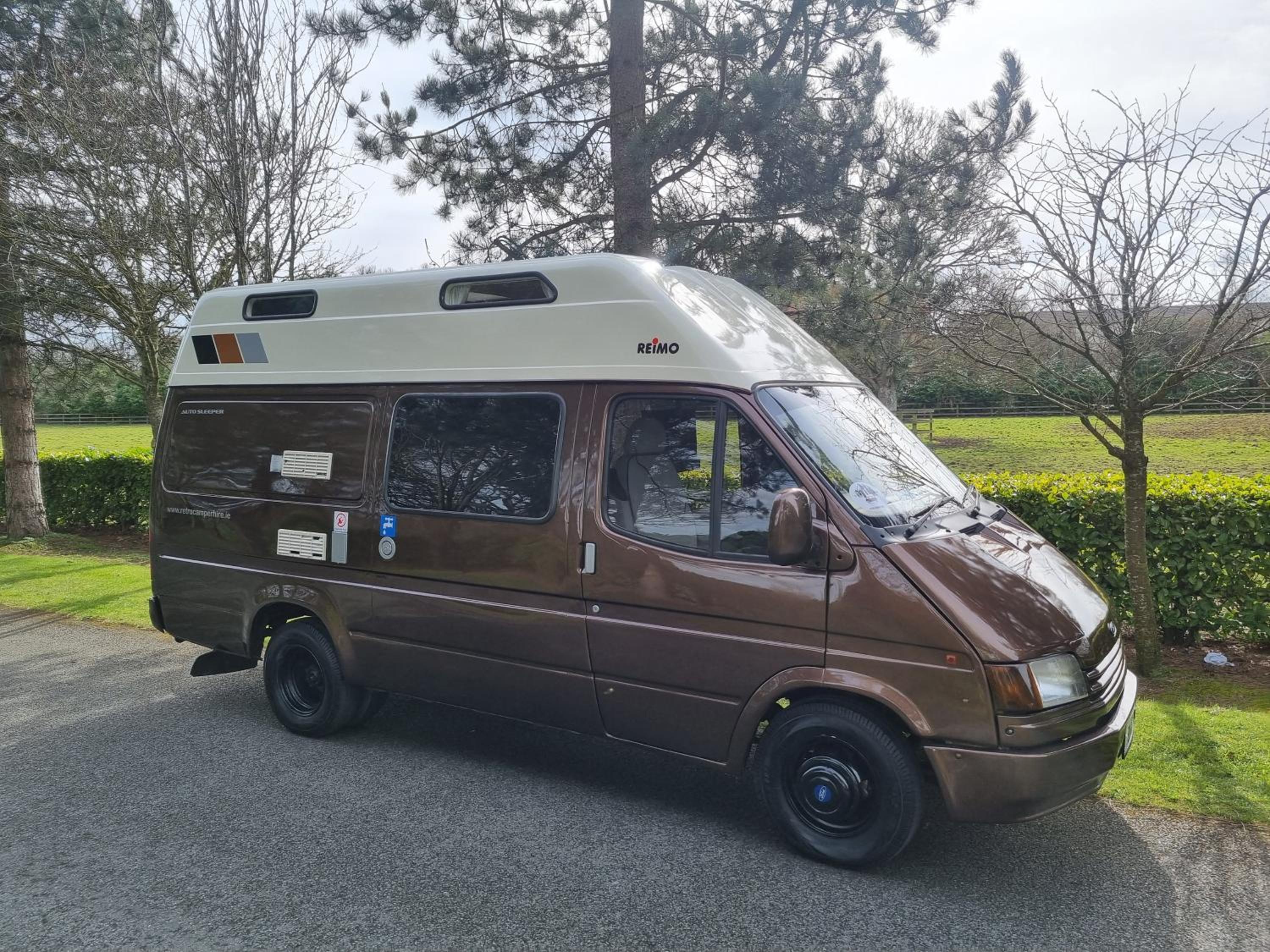 RETRO CAMPER HIRE LTD Campervan Hire Company