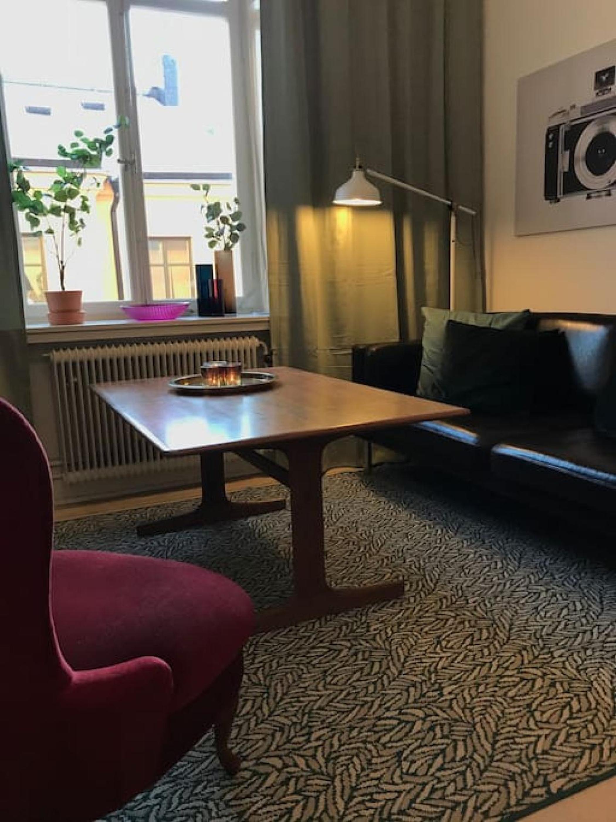Bohemian and light one room apartment in SoFo 31sqm view 2