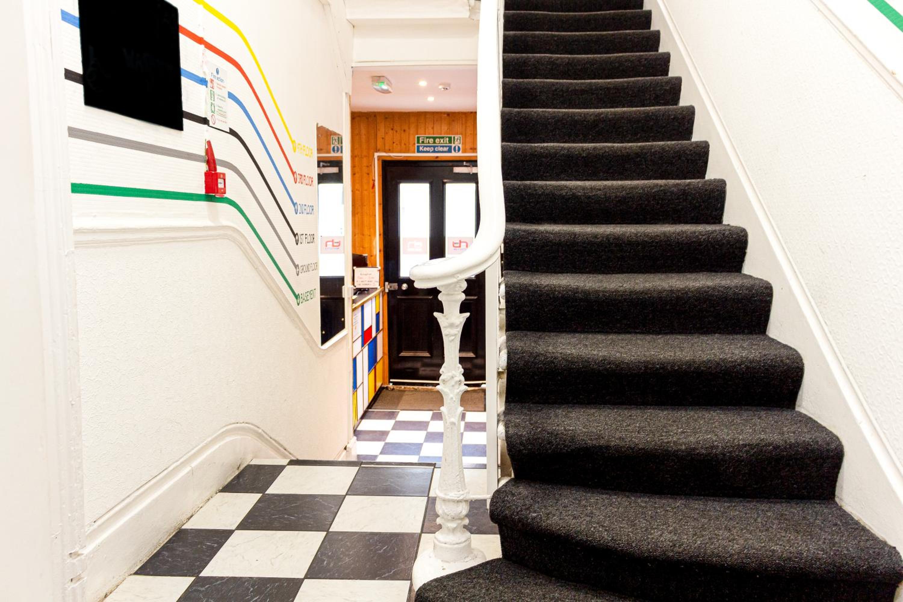 Urbany Hostel London 18-40 Years Old