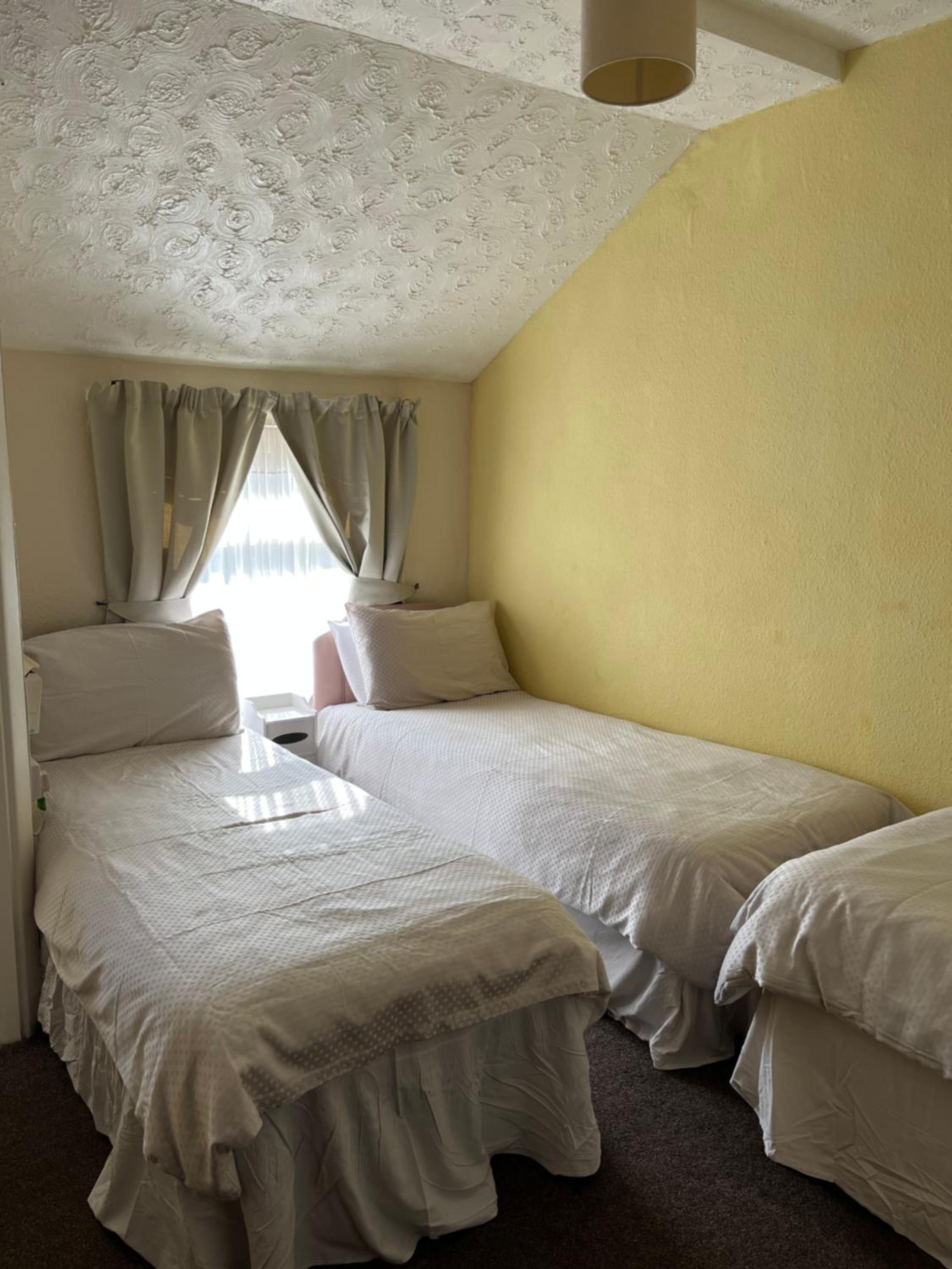 Alondra Hotel