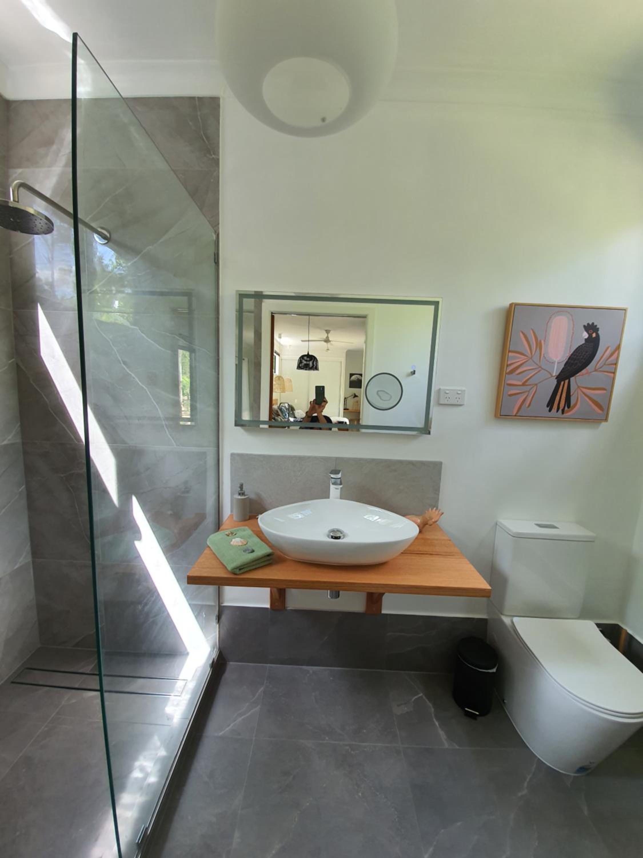 Airlie Beach Eco Cabins - Adults Only