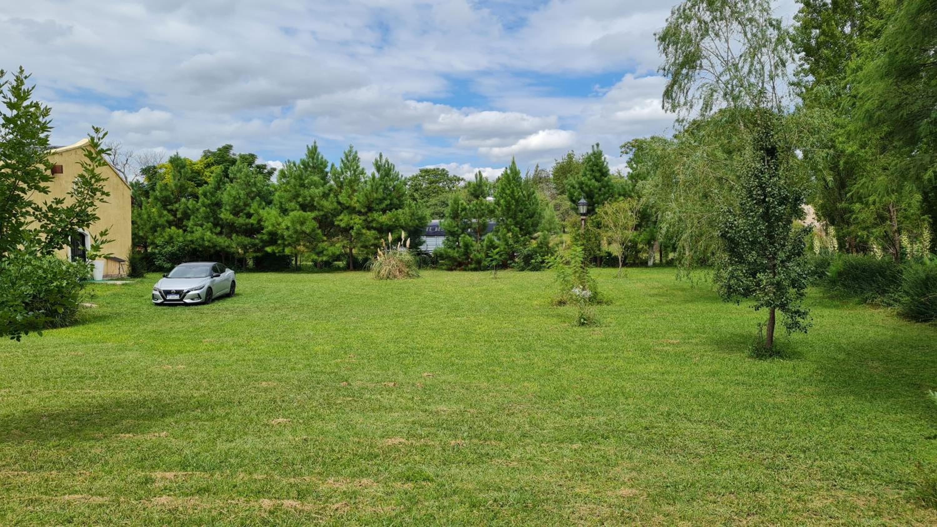 HERMOSA CASA con 4000mts de PARQUE en las SIERRAS DE CORDOBA