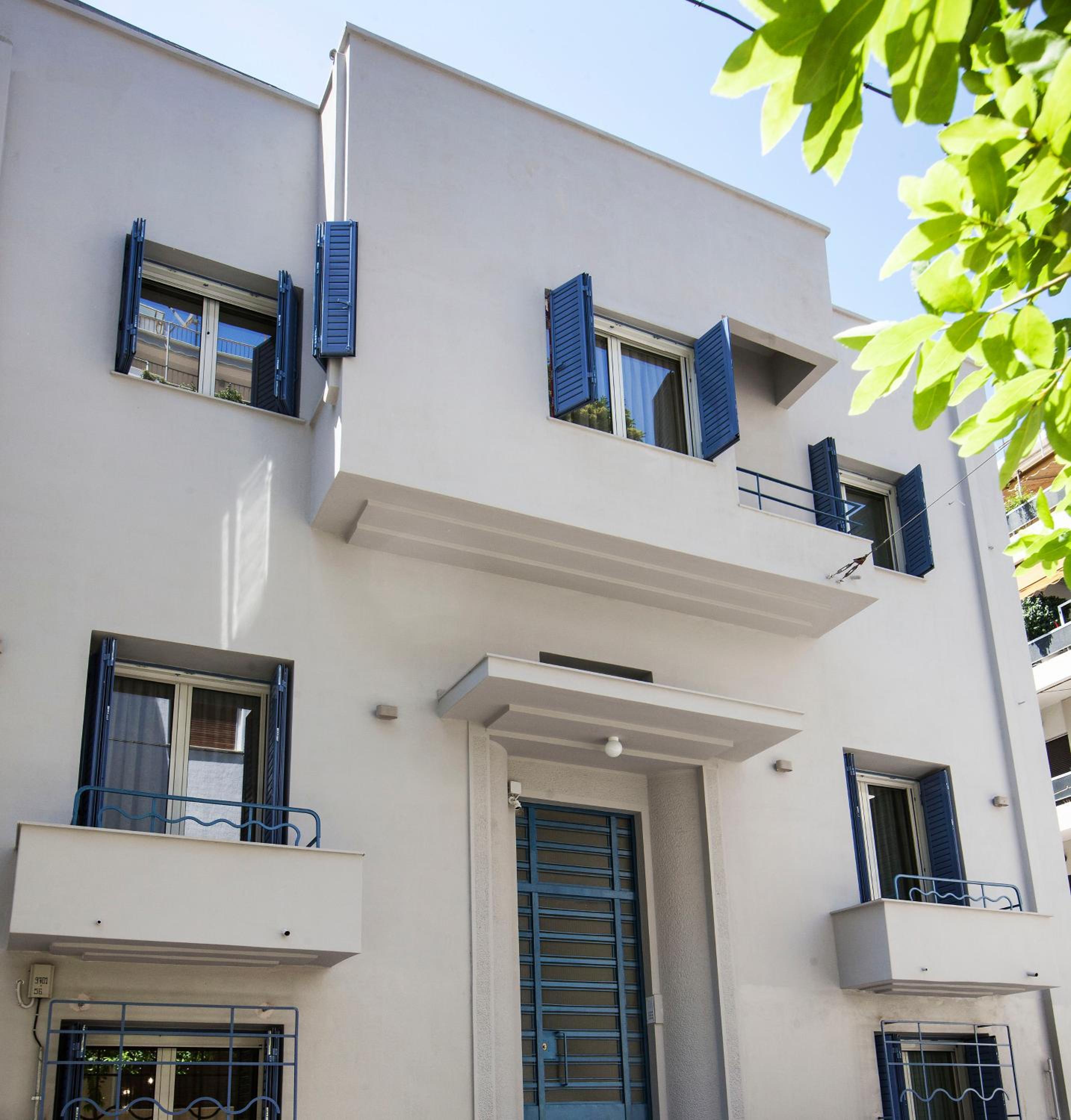 2-spaces comfy Bentzi apartment 7 with balcony in Pagrati
