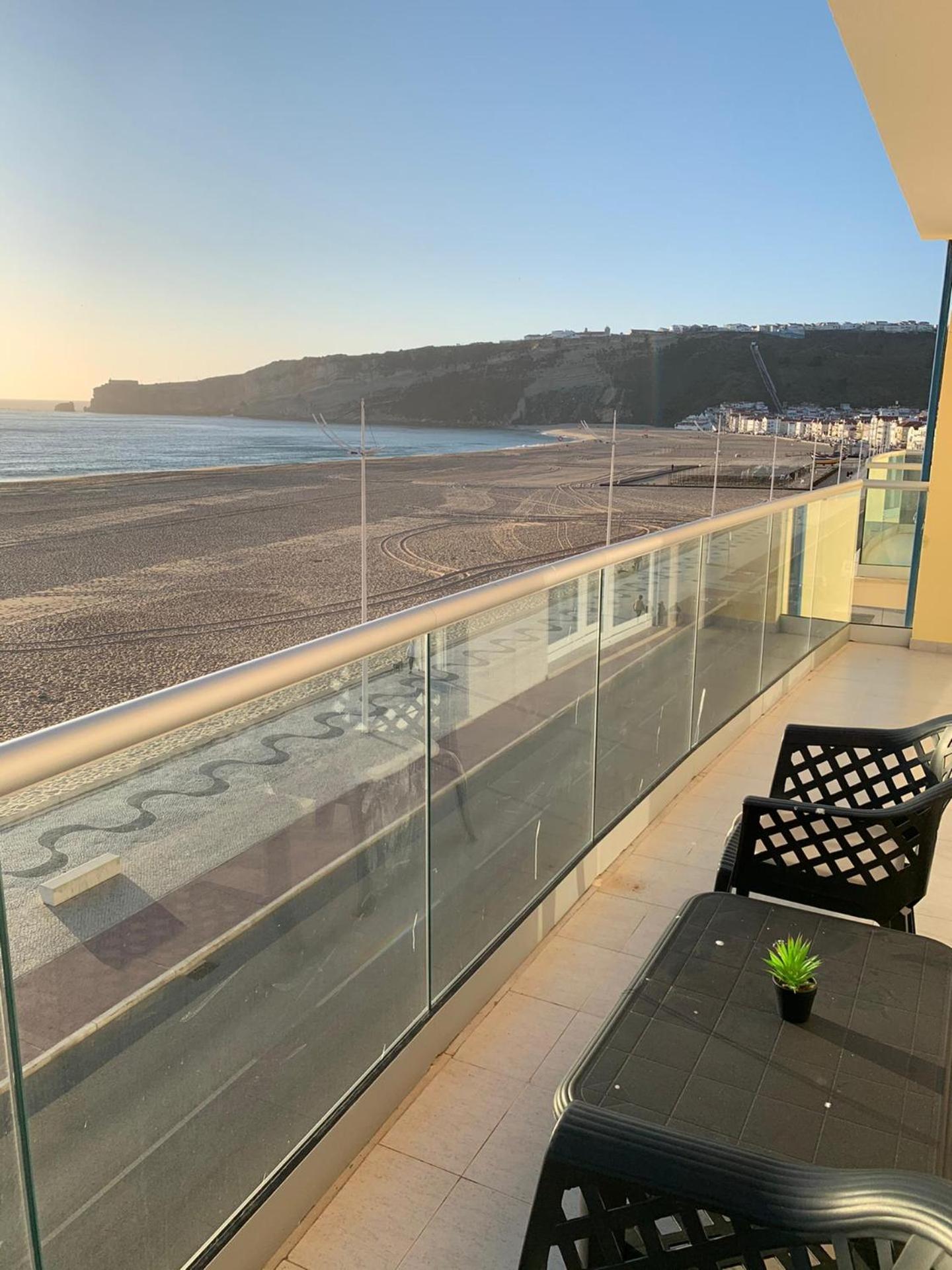 Nazare apartamento em frente ao mar view 3
