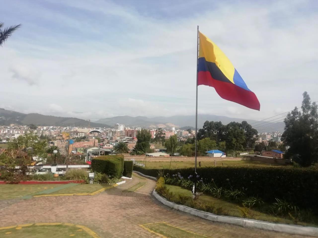 La Loma Del Sol
