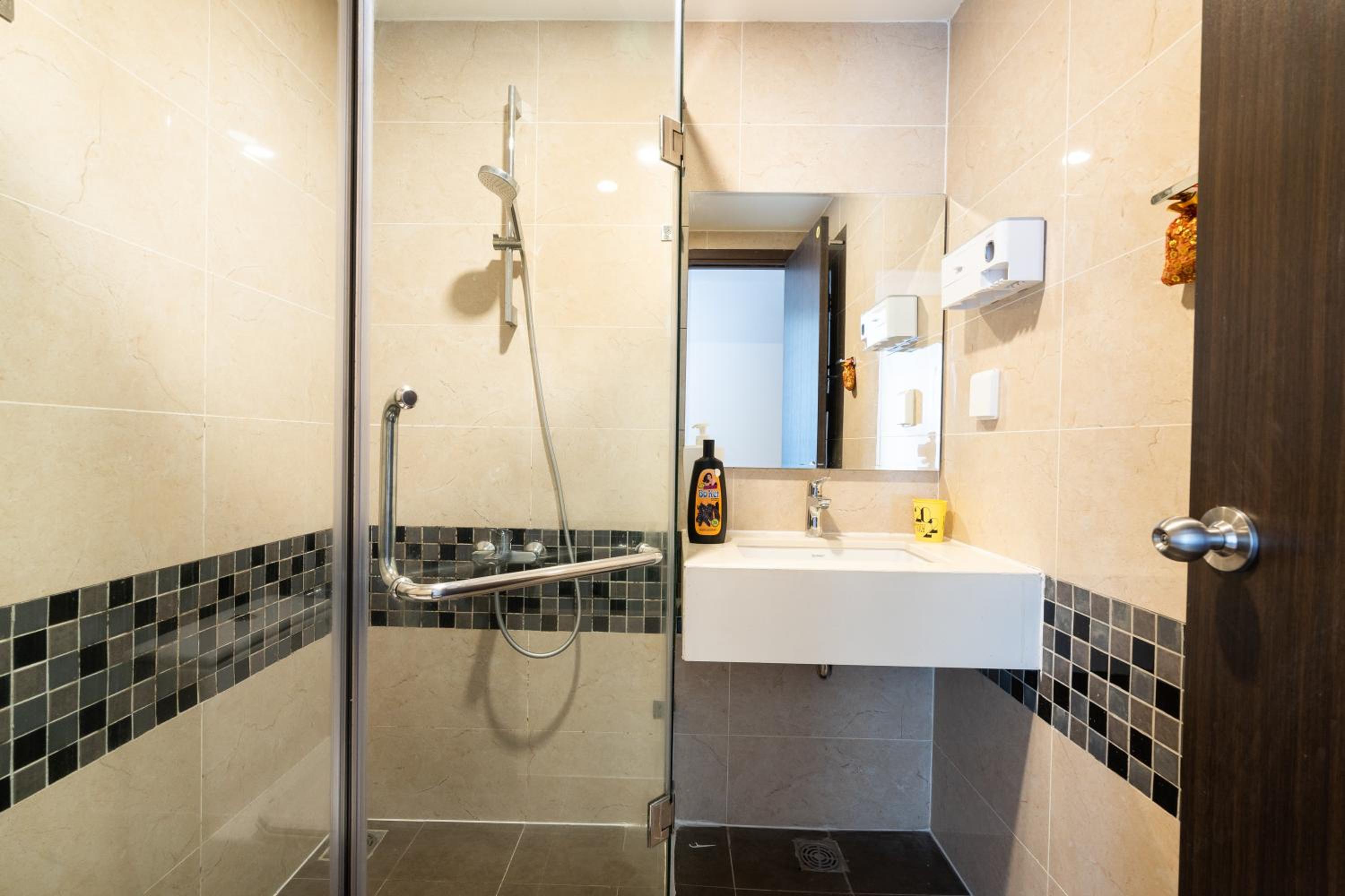 Tresor lovely condo 3 bedrooms in center