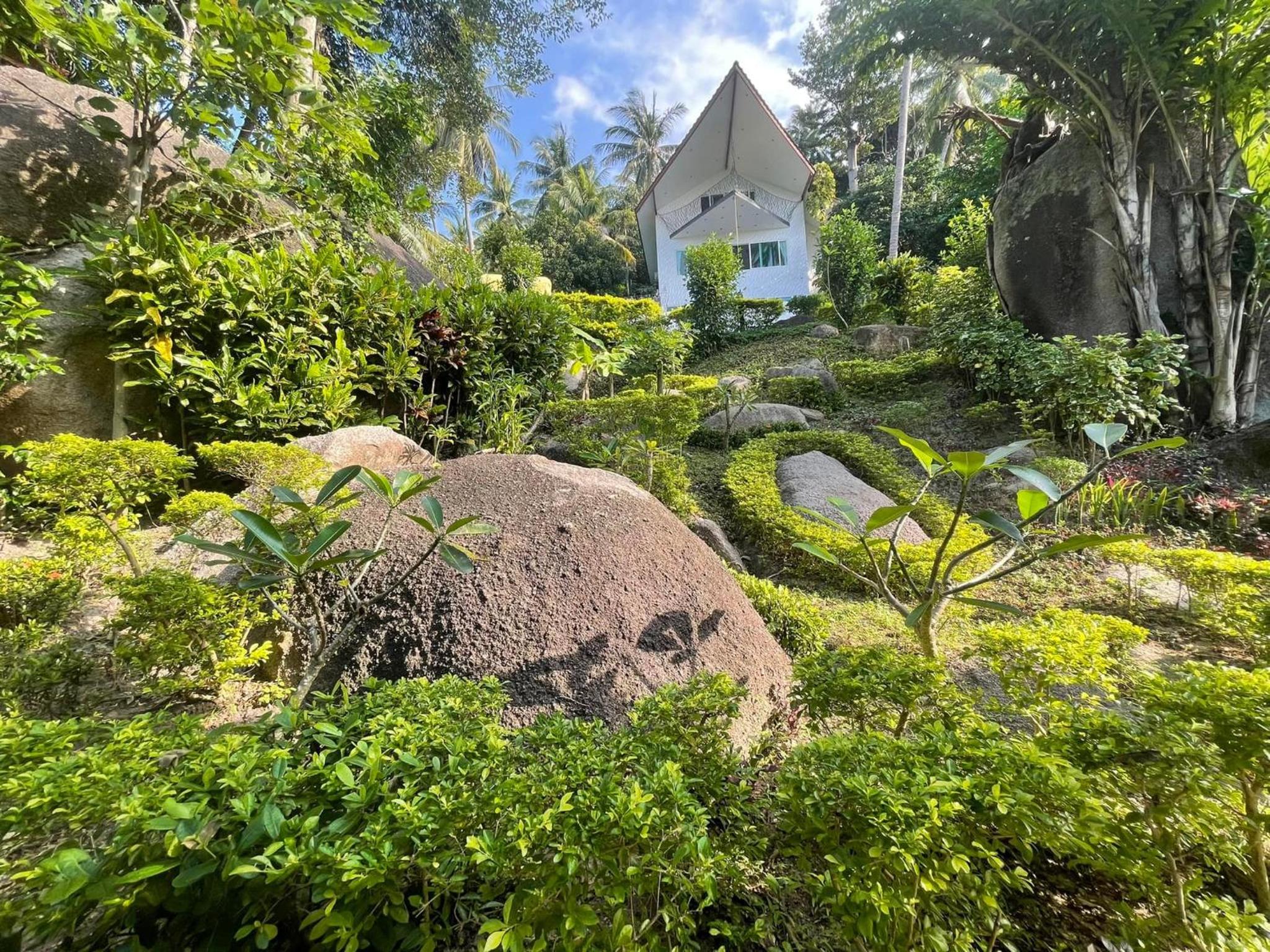 Monkey Flower Villas