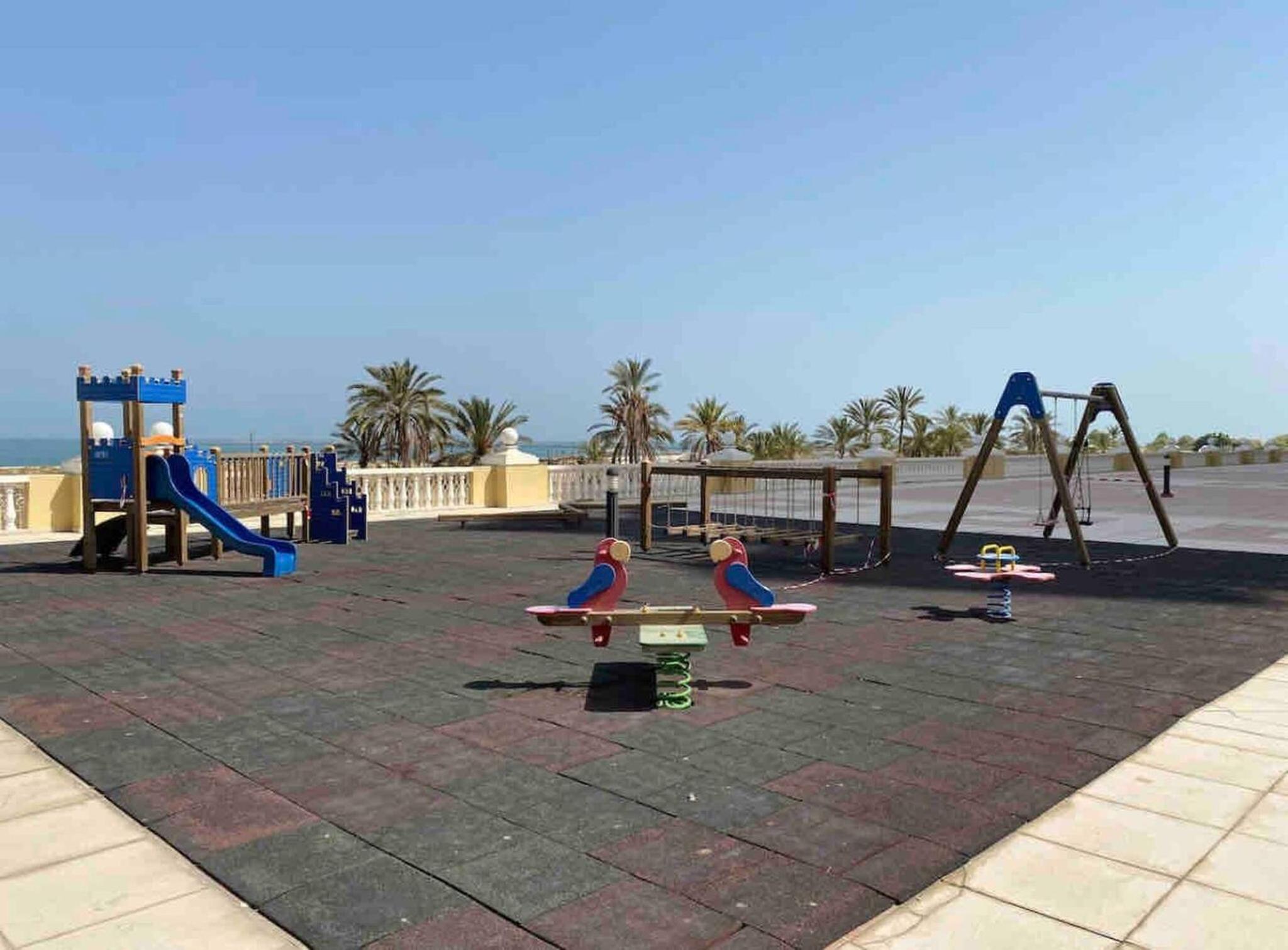 Stunning Gulf Studio With Gym Beach Pool Access