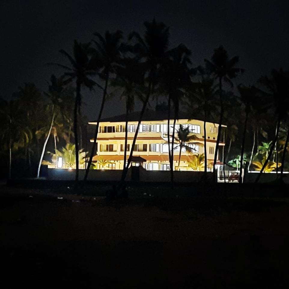 Poovar Sea View rooms and boating Family & couple only view 2