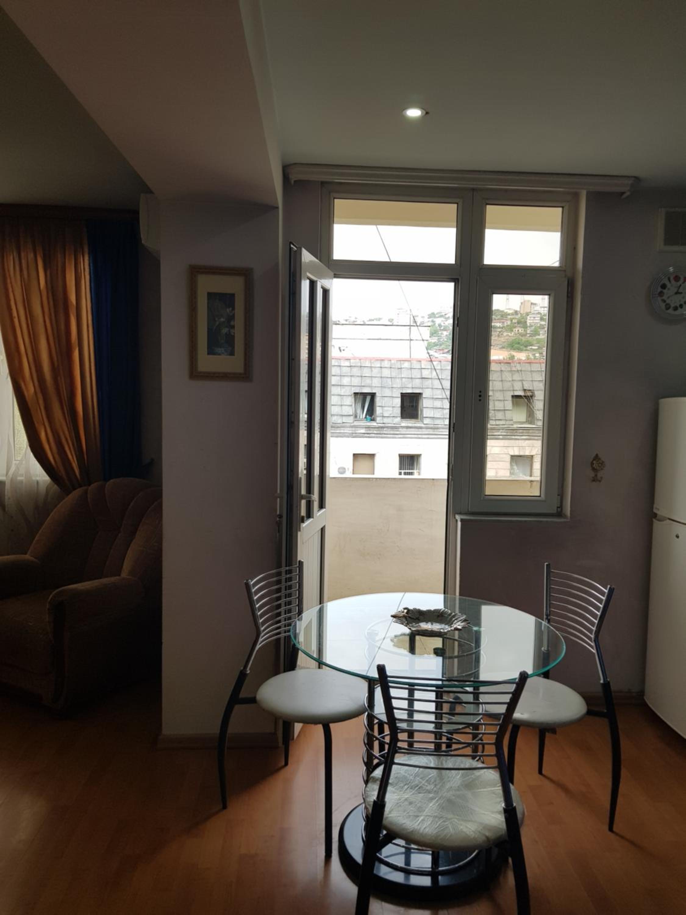 Apartment-14 in the center of Yerevan