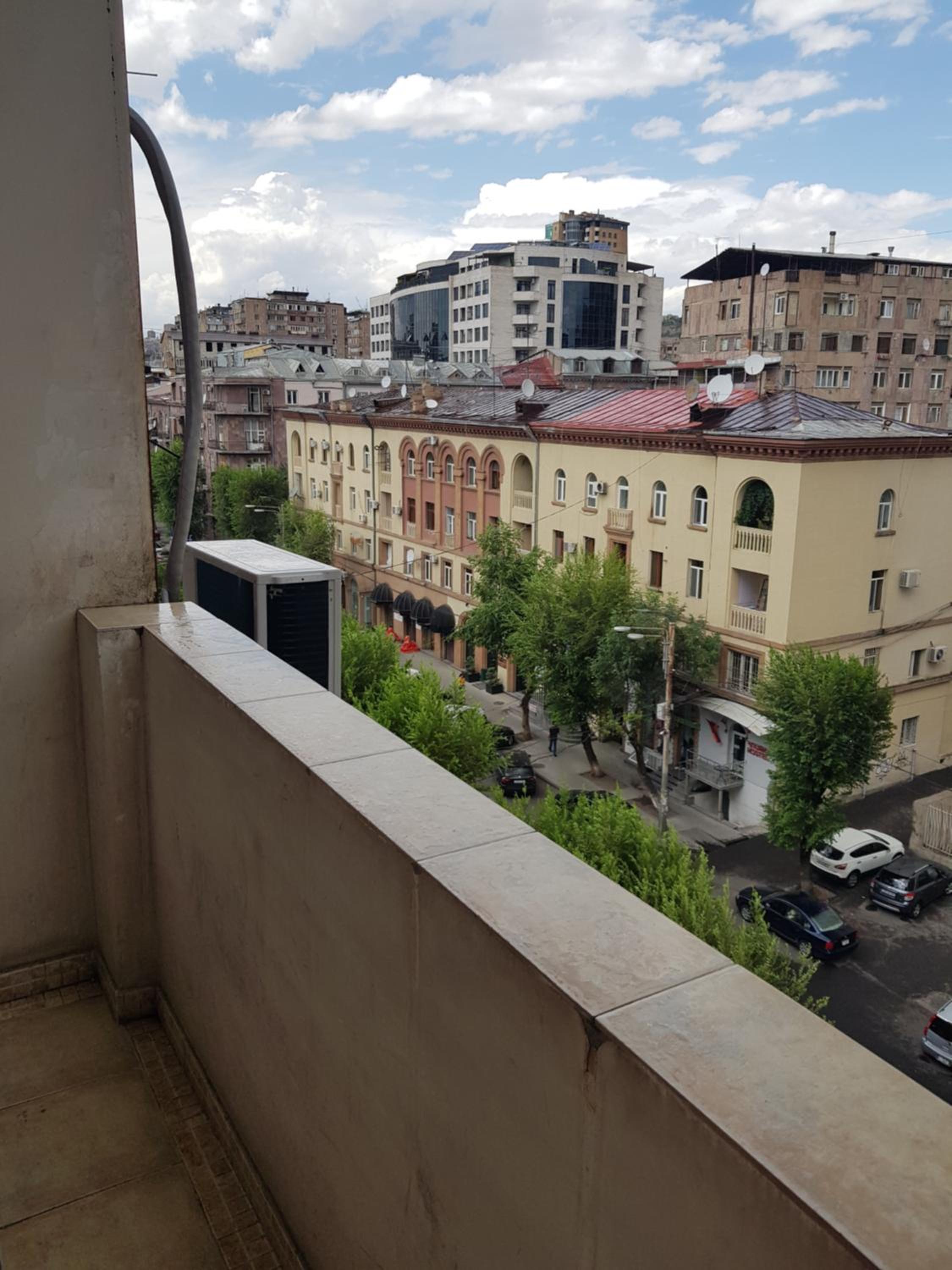 Apartment-14 in the center of Yerevan
