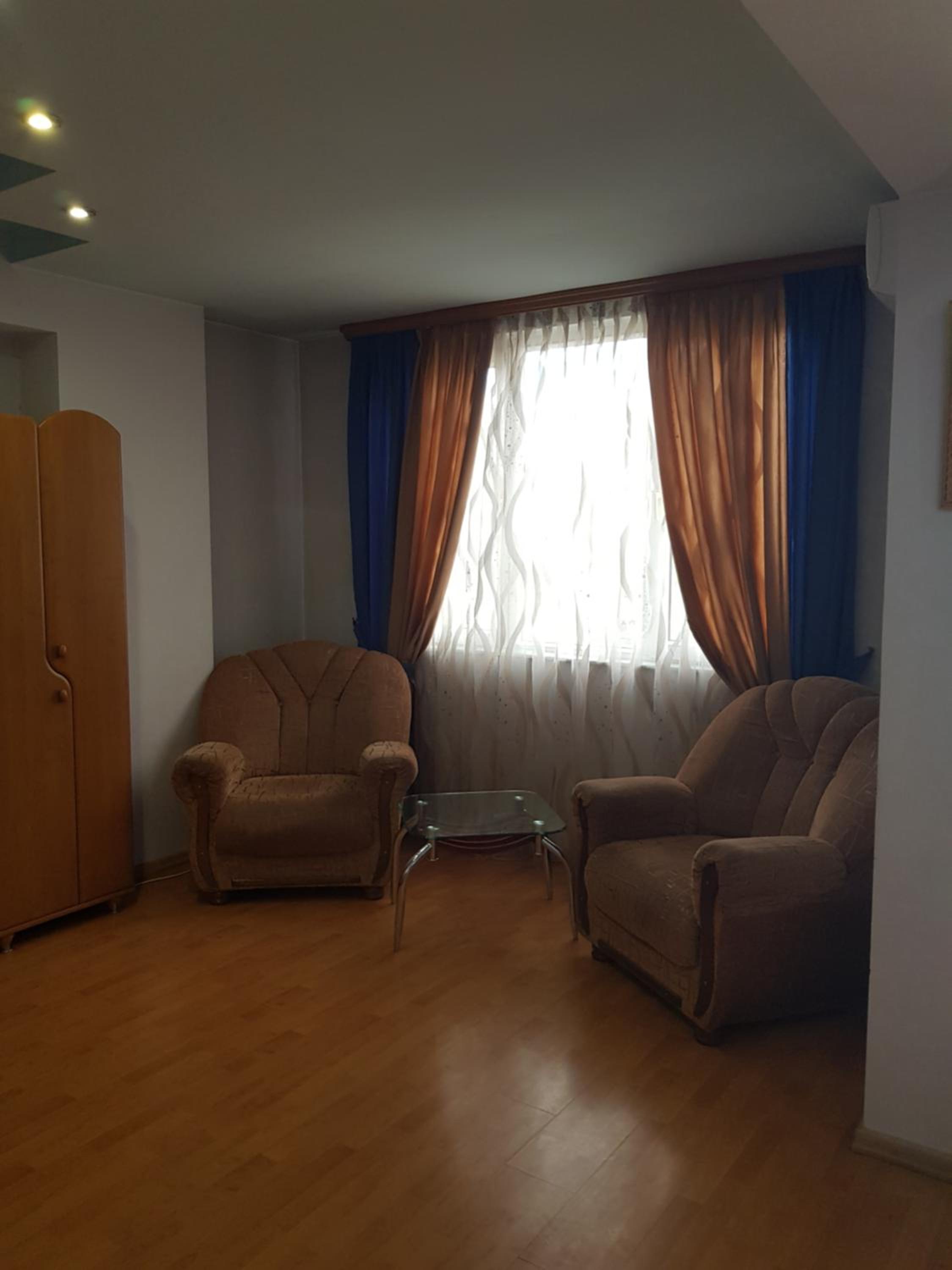 Apartment-14 in the center of Yerevan