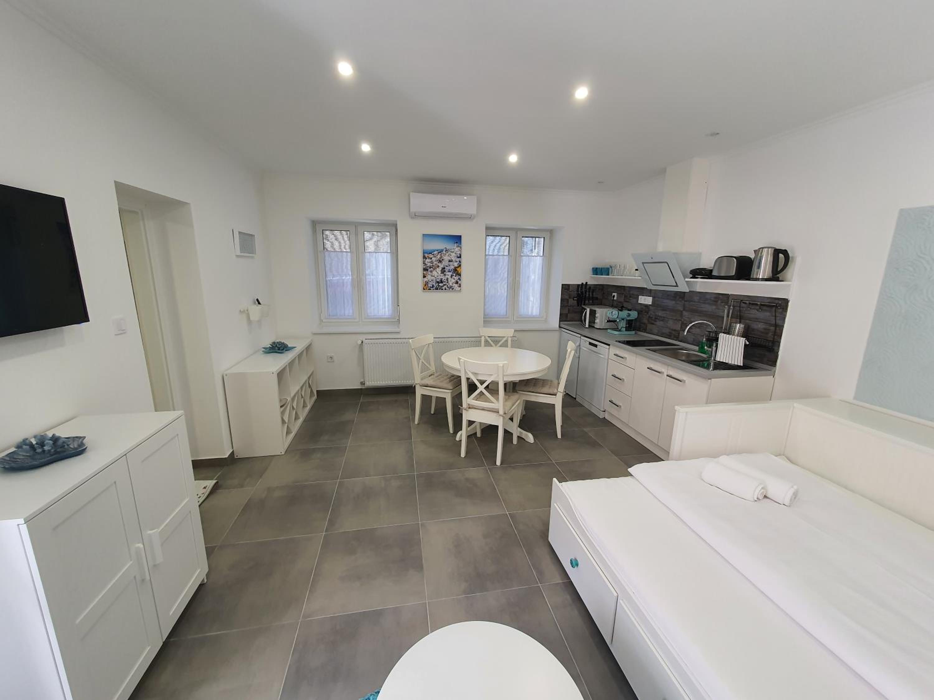 MYKONOS APARTMAN view 5
