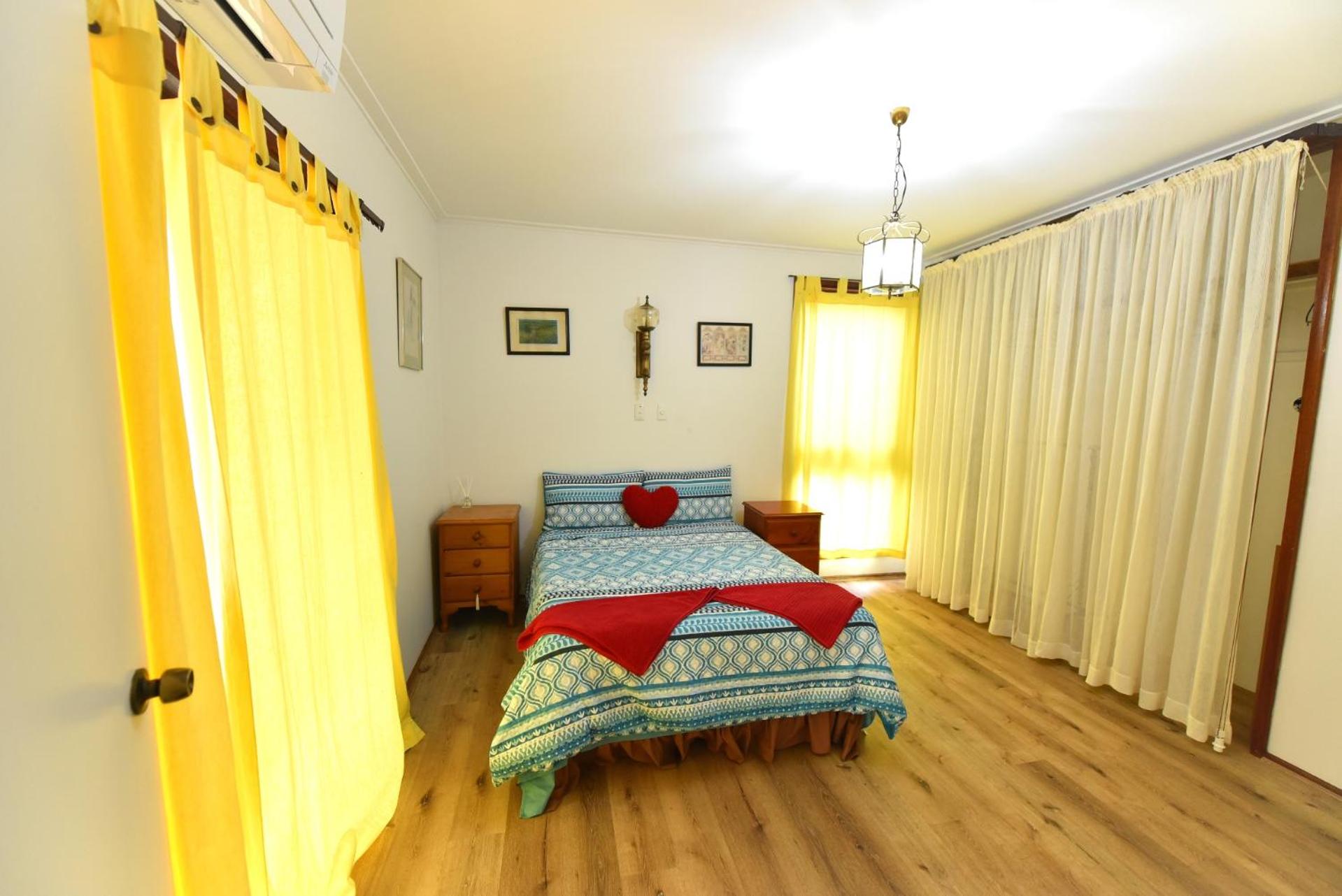 KiNam Vinea - A Vineyard Farmhouse in the Yarra Valley
