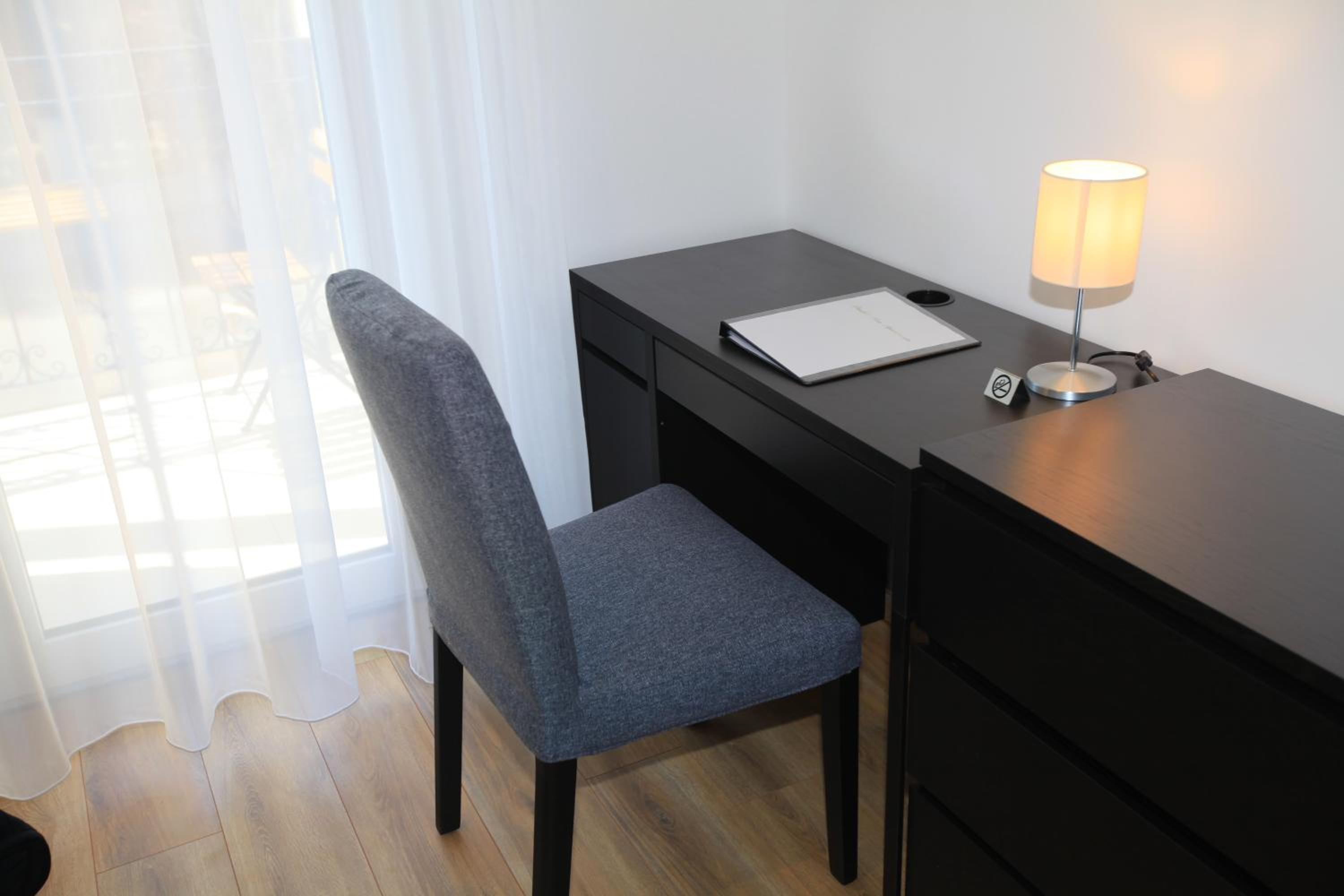 Paskal-Lux Apartments with Free Parking and AC view 4
