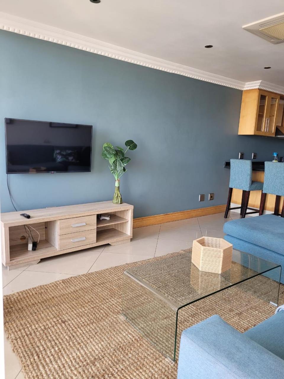 Accommodation Front - Modern 2 Sleeper Penthouse with Magnificent Views