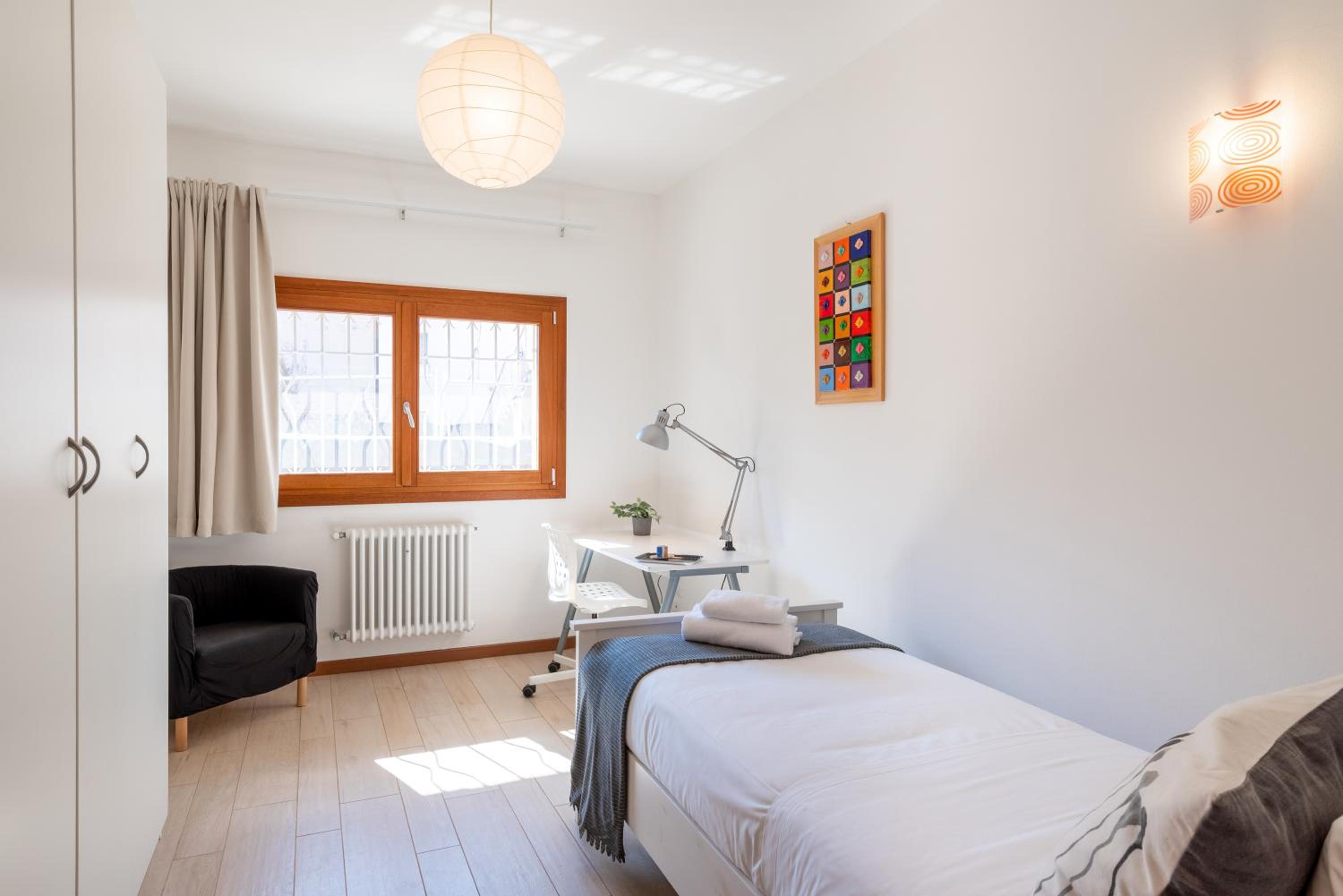 GuestHost - Santa Rita Roomy Apartments, photo 46