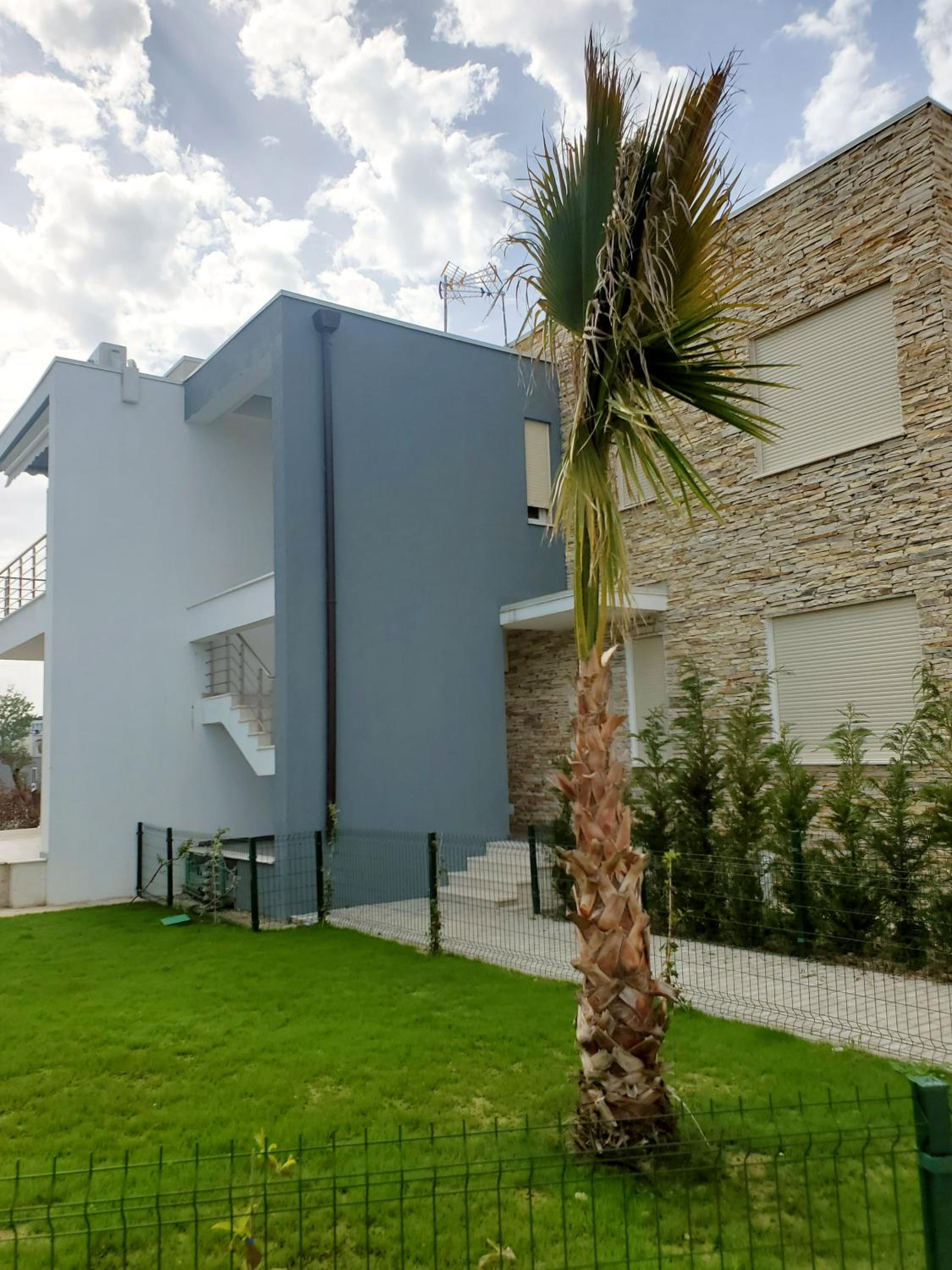 Gjiri i Lalzit - Savita Apartments - Kompleksi Turistik Lura 3