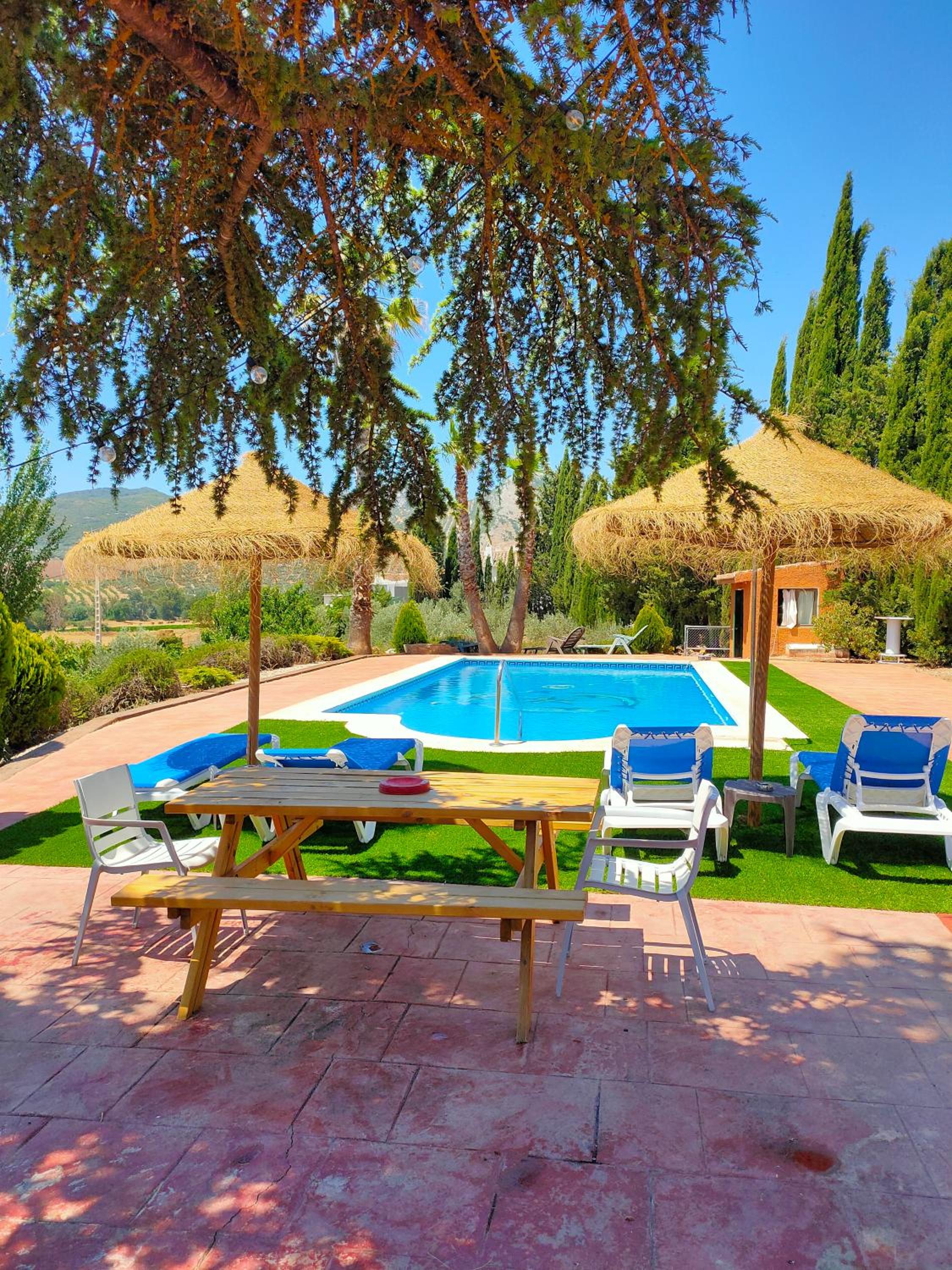 Cortijo Los Arcos - Lujo rural con piscina y vistas espectaculares en Málaga