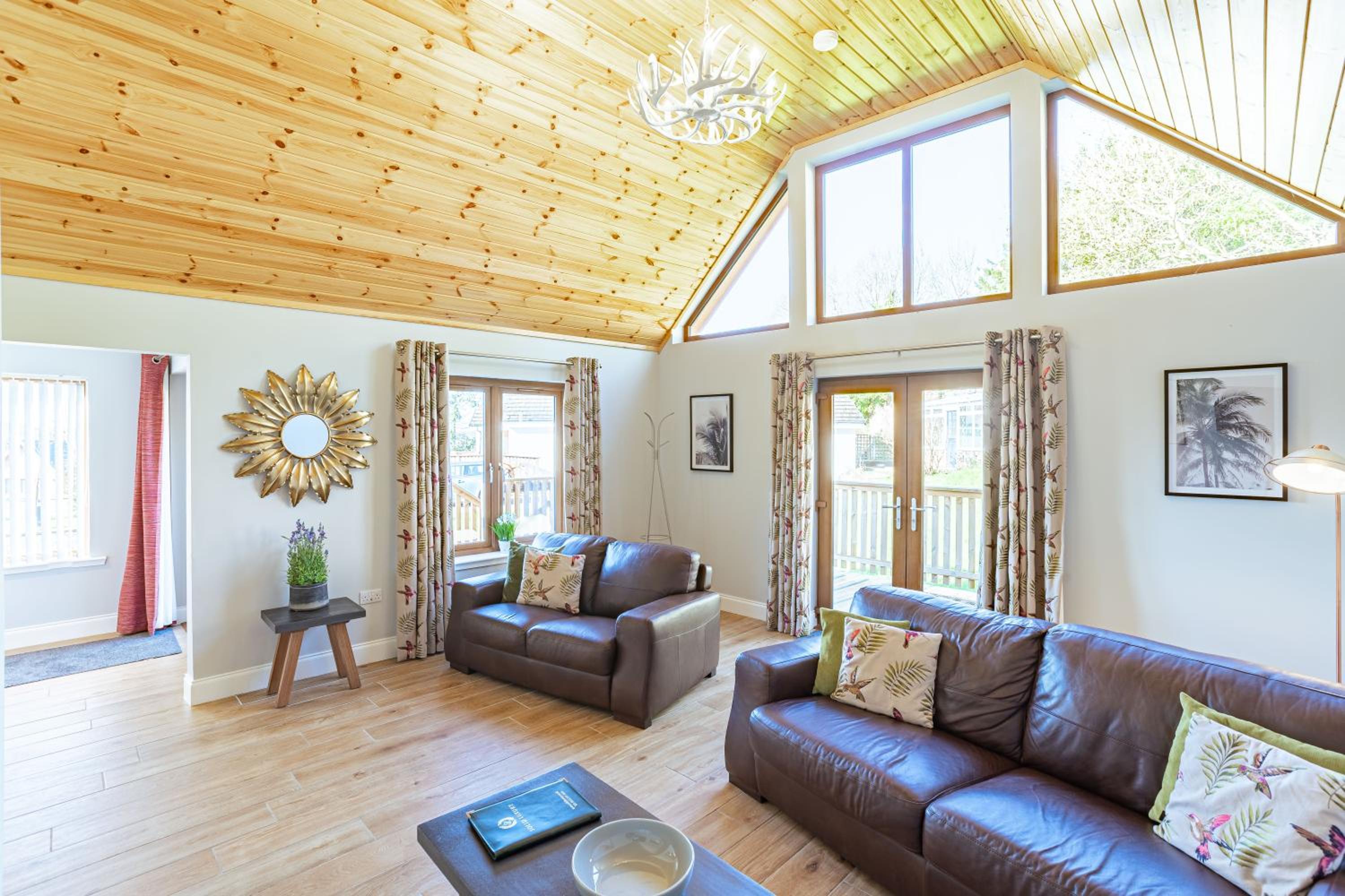 Kestrel Lodge 6 with Hot Tub view 3
