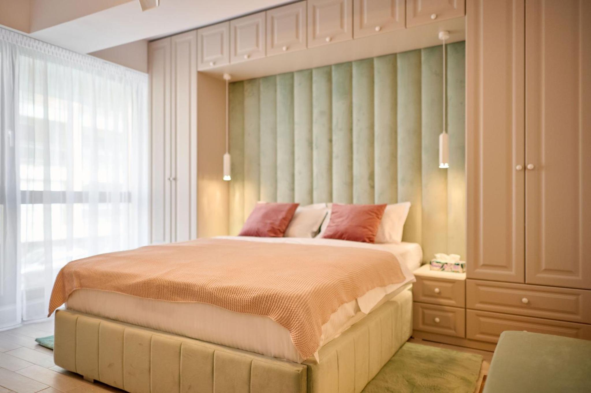 Aquarama Lake view 2BR Apart Mamaia free parking view 5