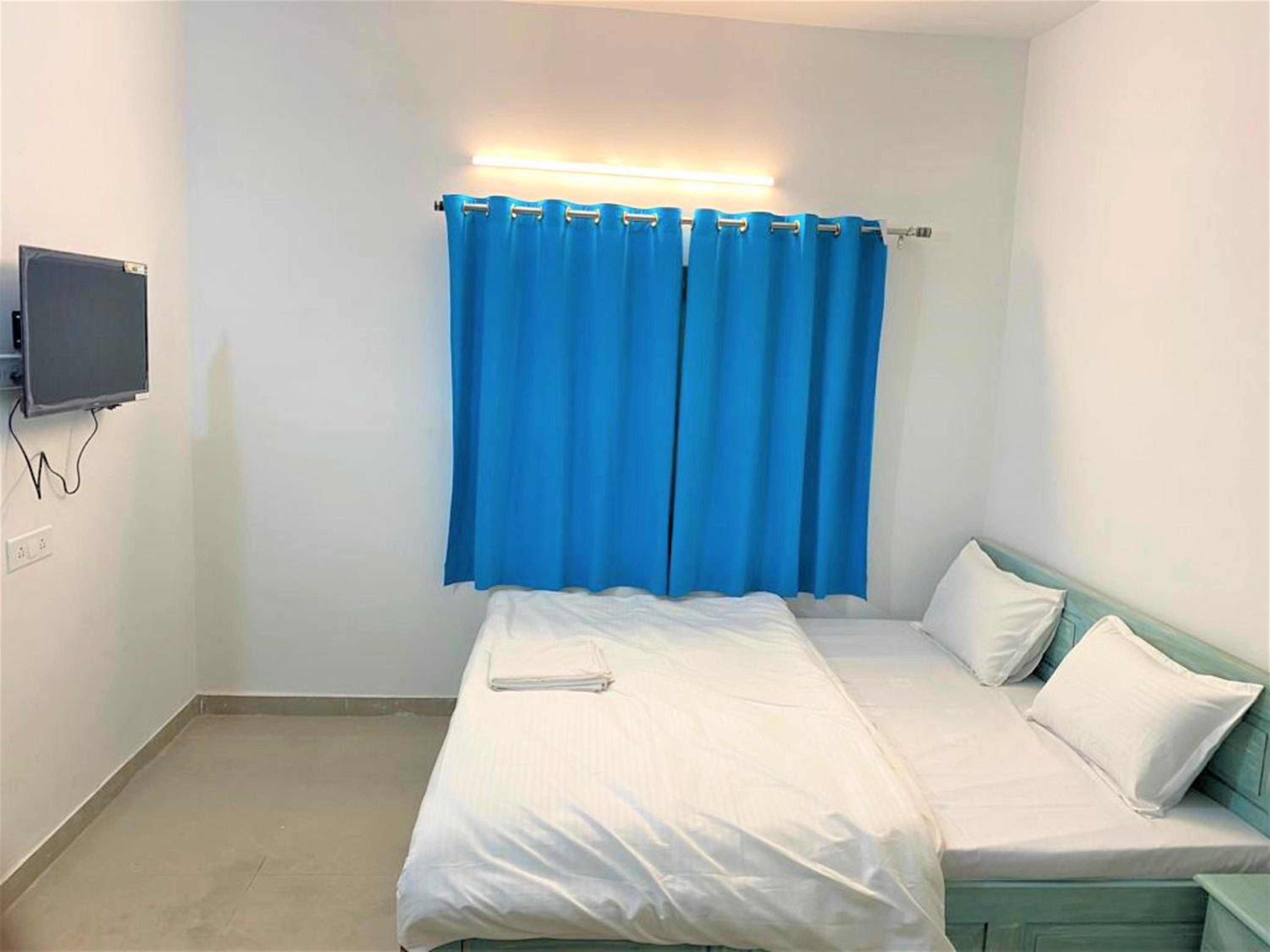SHIKHAR BUNGLOW - A Stunning Valley View Bungalow in Mount Abu view 3