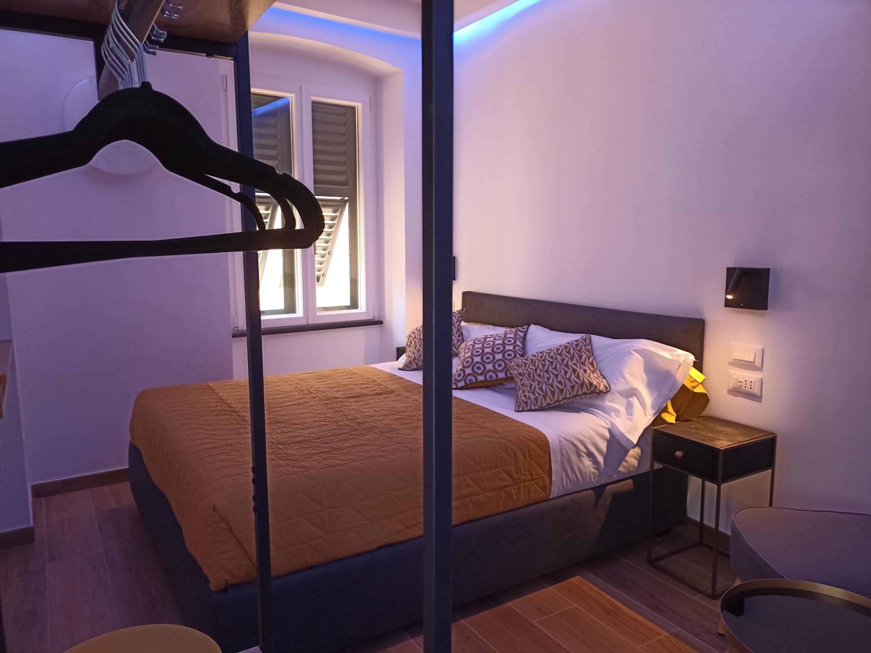 Al Porto 61 - Rooms for Rent photo 5