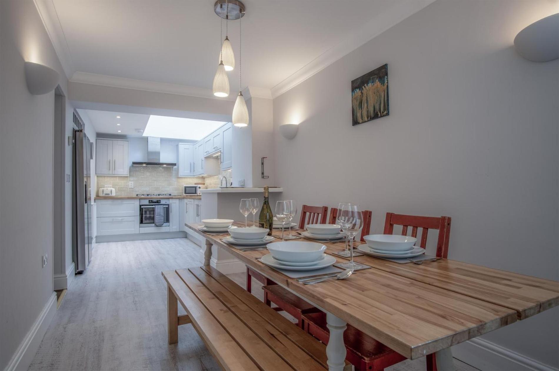 Noe Acre - 3 Bedroom Cottage - Tenby view 2