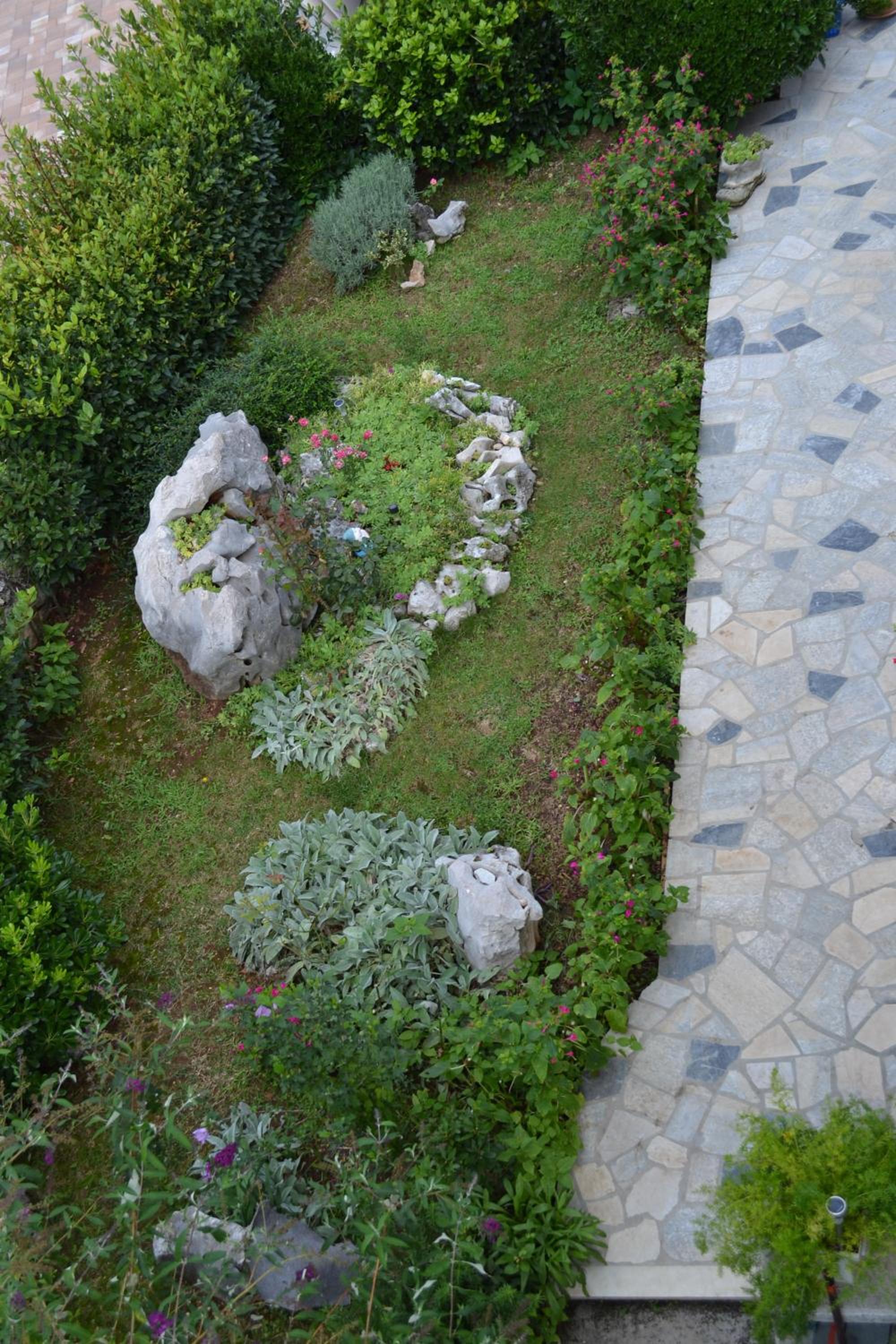Photo 47