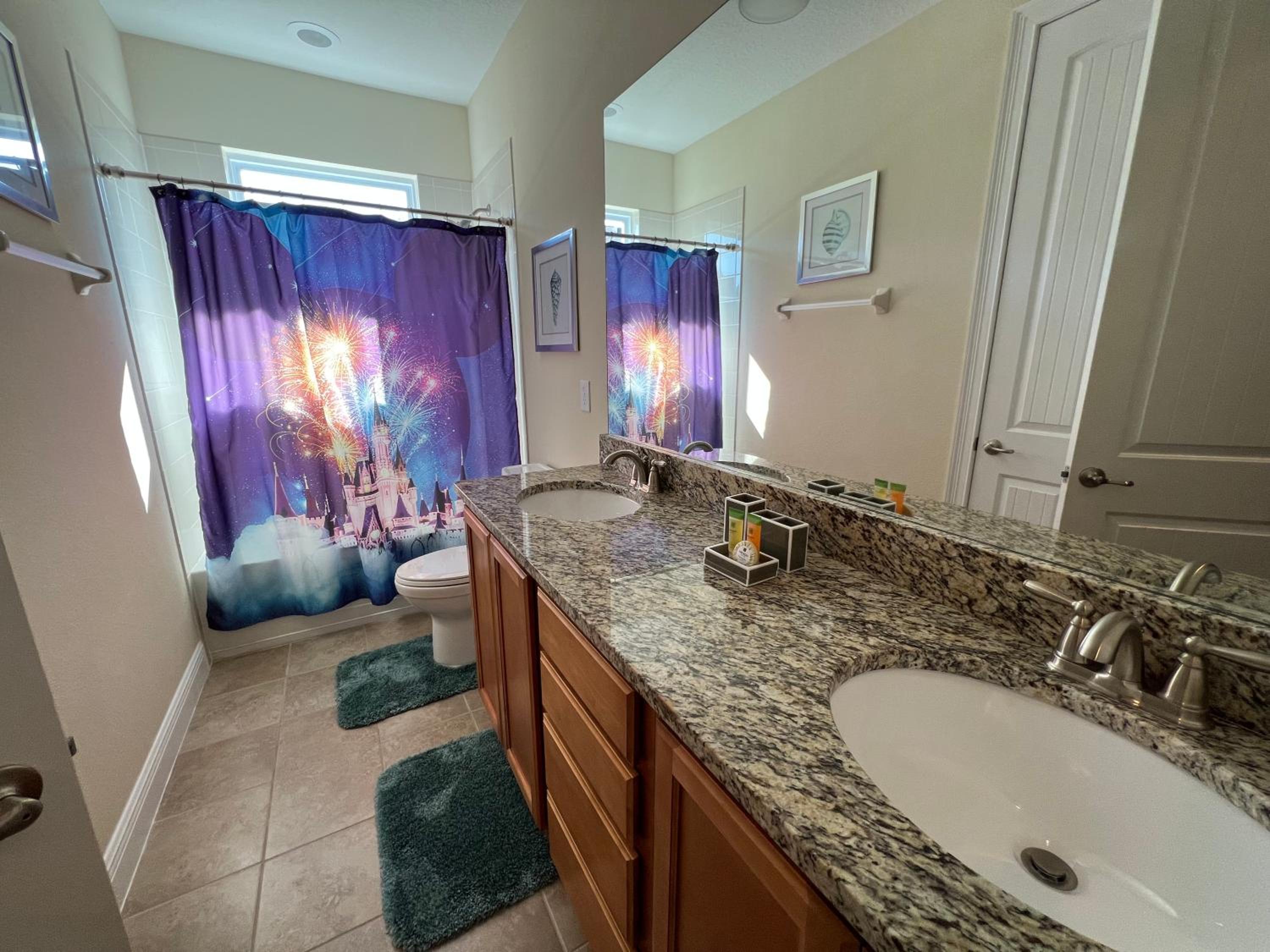 Encore Resort 6 Bedroom Home with Pool 2300