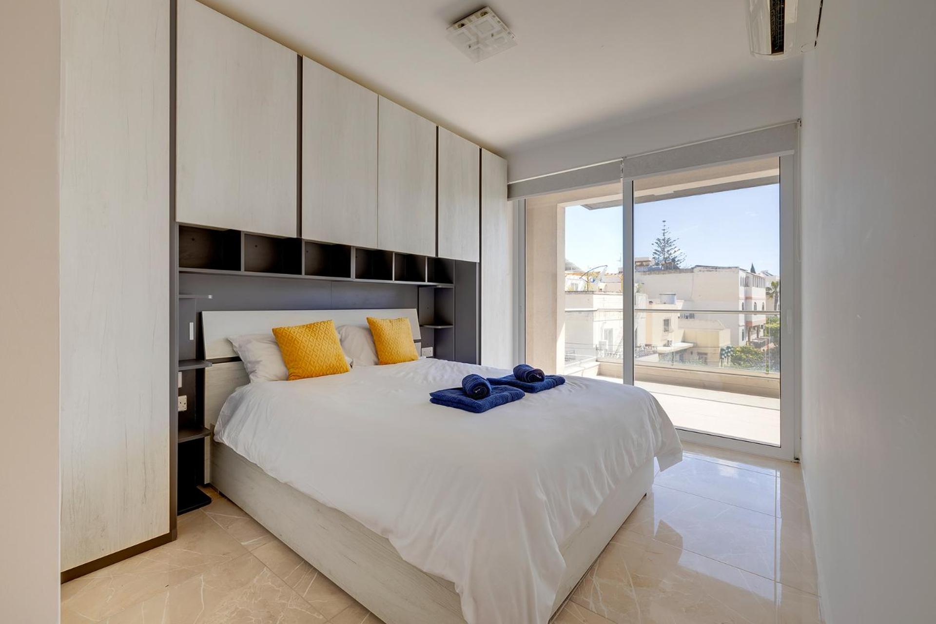 Modern 1BR Apartment in central St Julian's photo 2