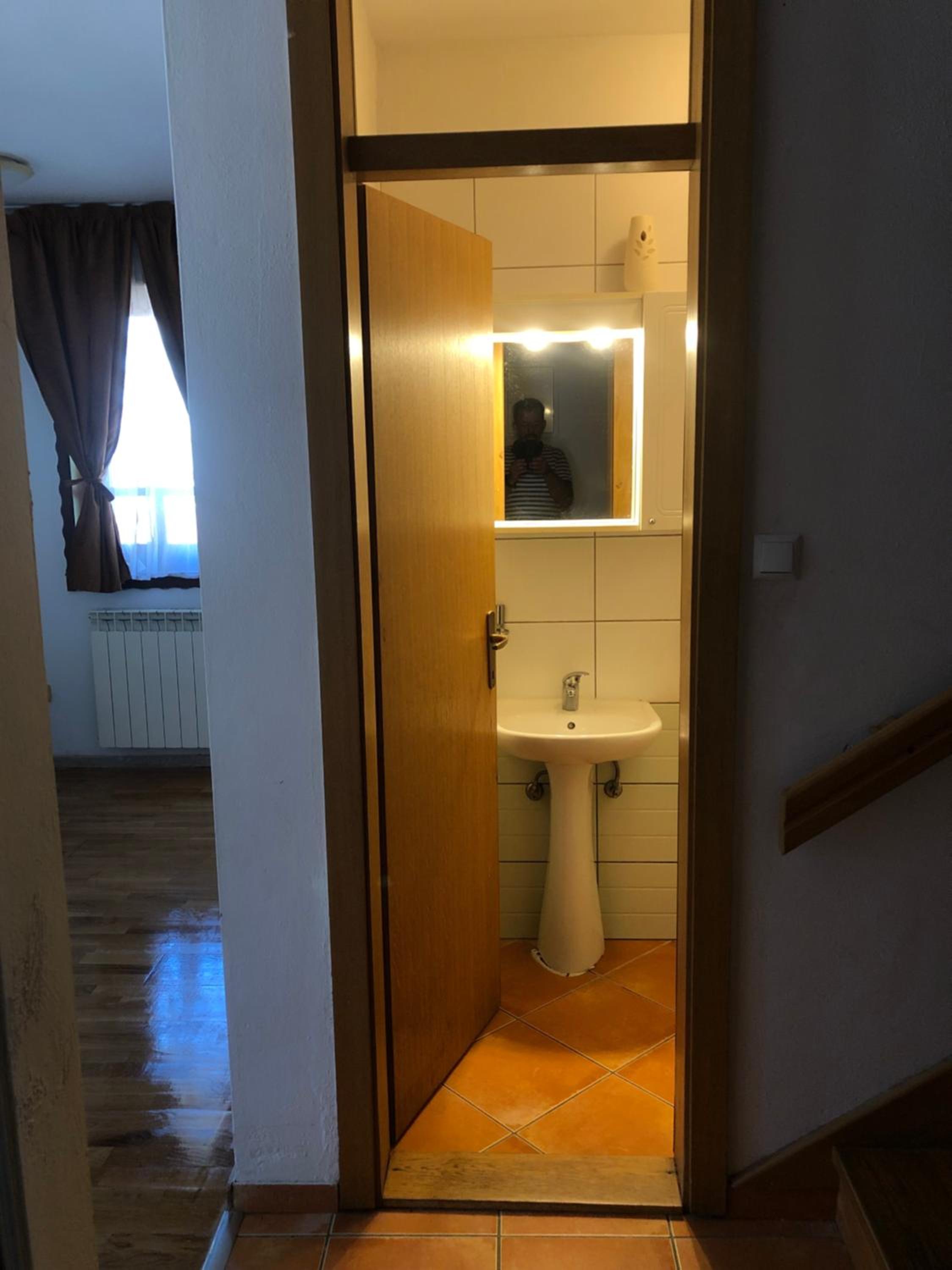 Photo 34