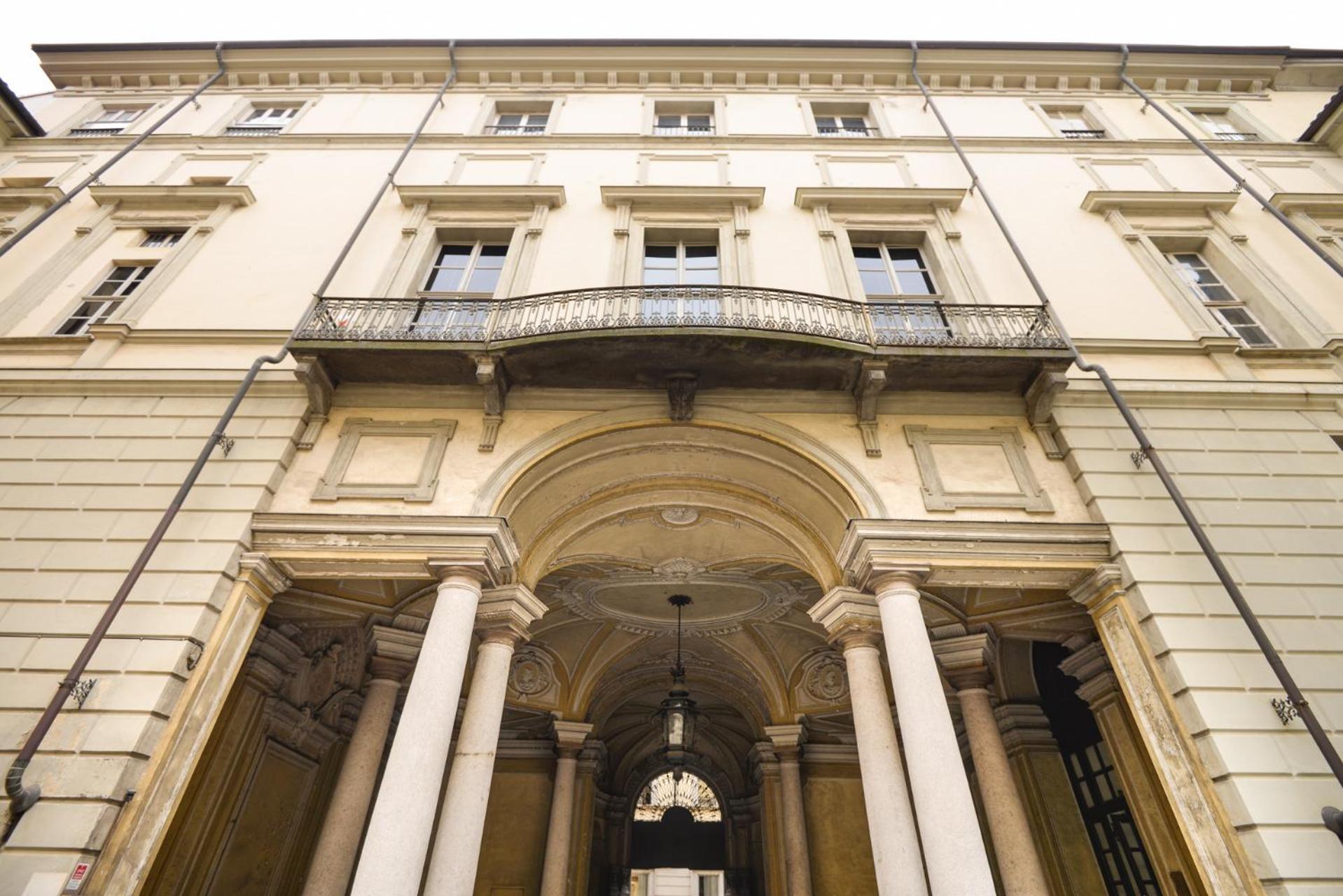 Top Living Apartments - Torino Centro view 2