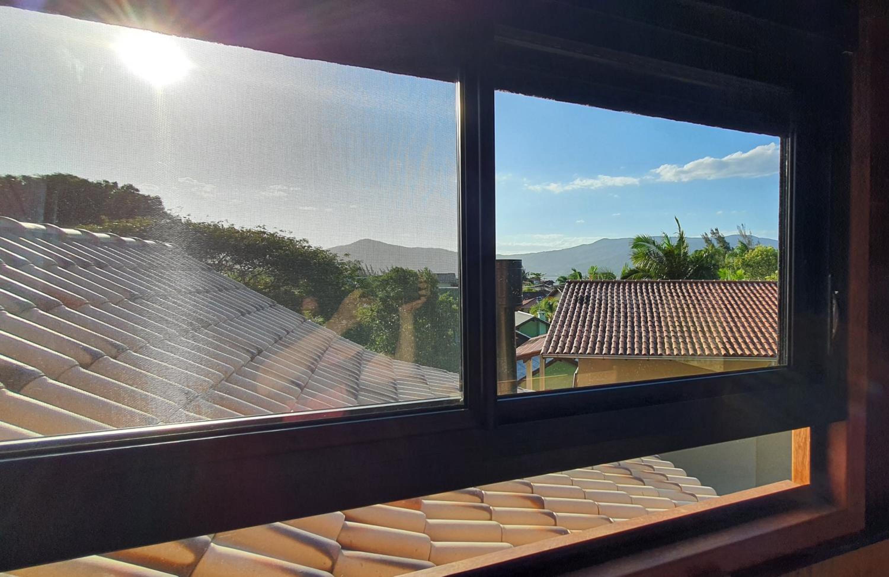 Casa perto da praia, canto Norte da Ferrugem