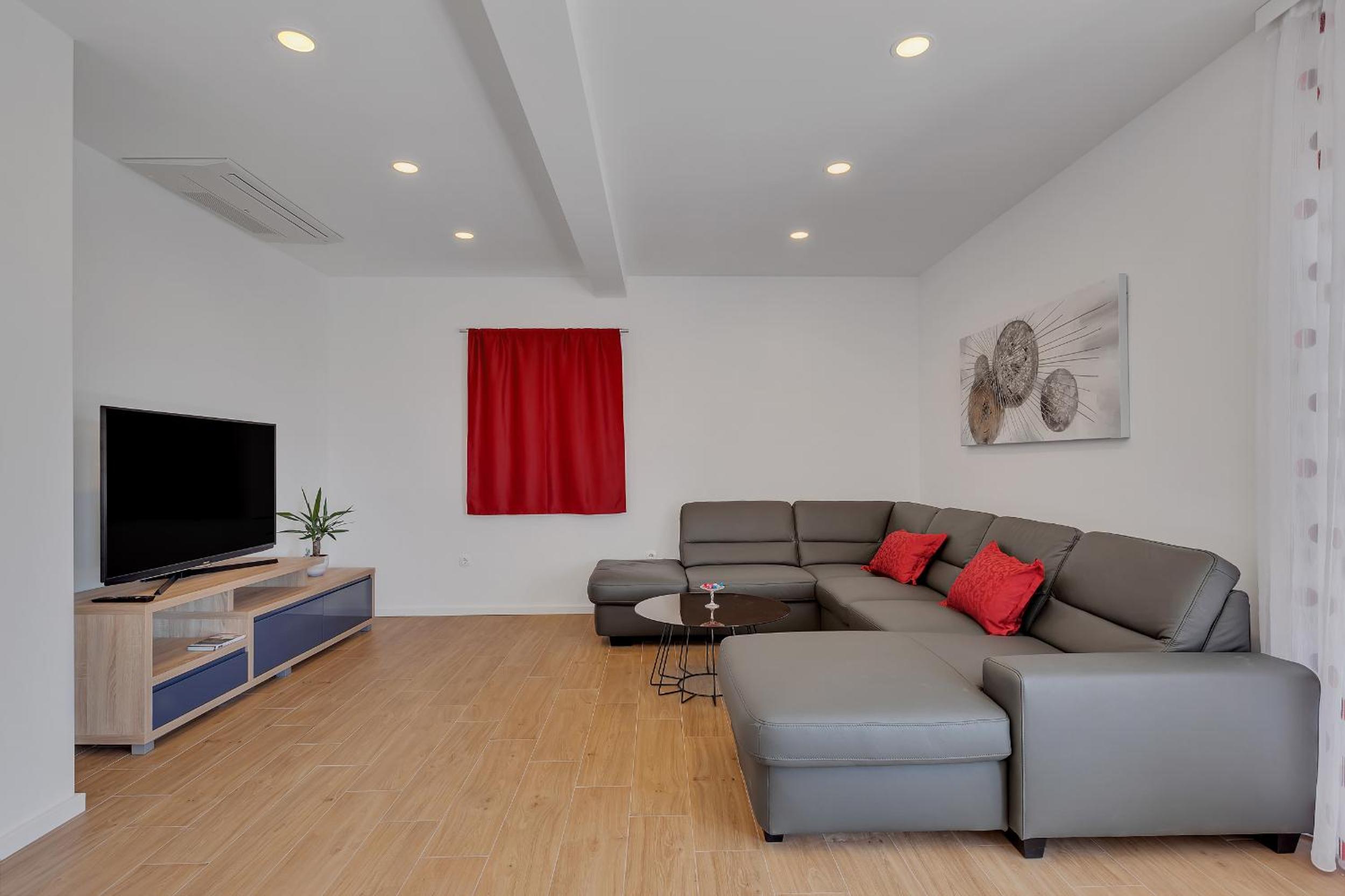 Laurus Makarska Accommodation